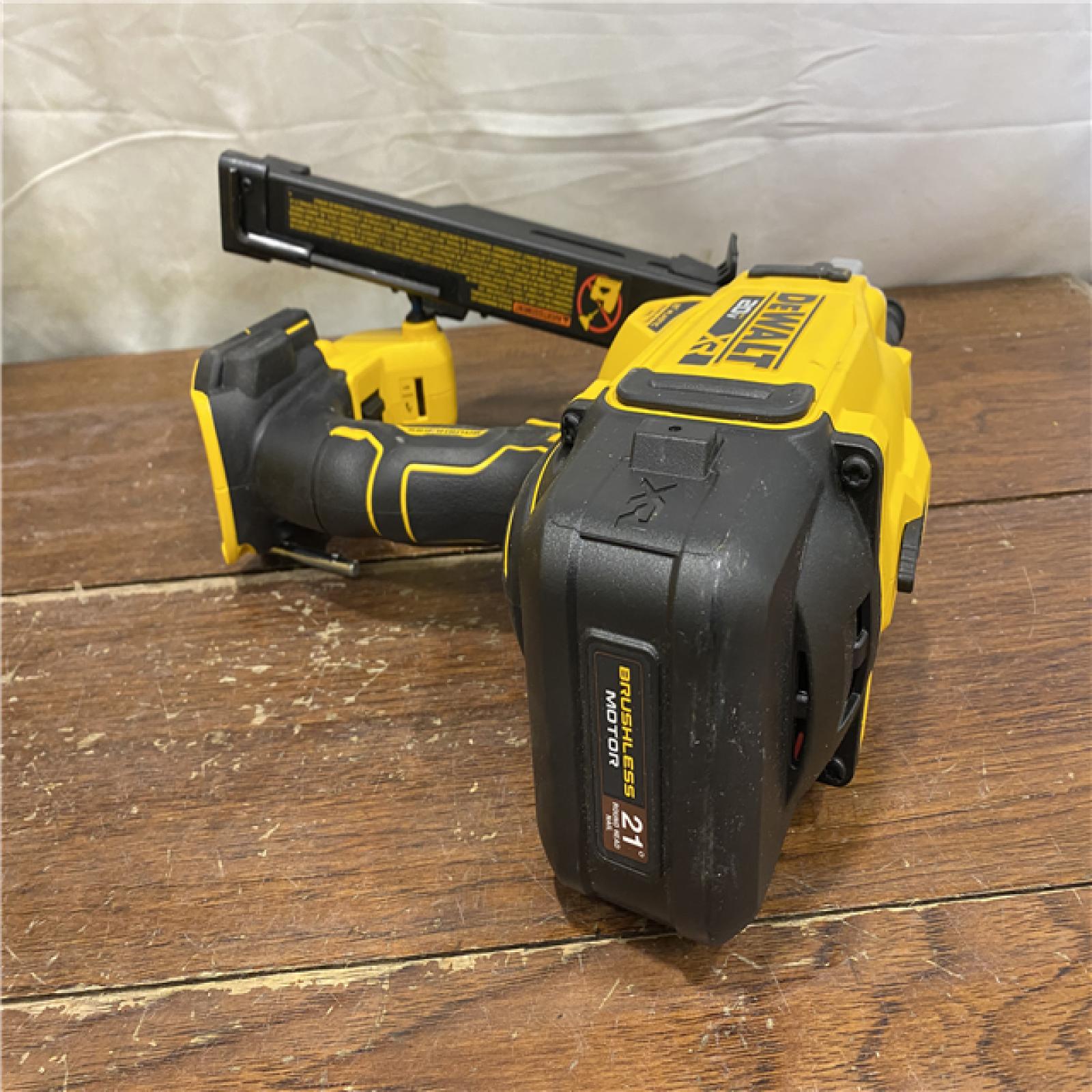 AS-IS DEWALT 20-Volt 21° Cordless Framing Nailer (Tool-Only)