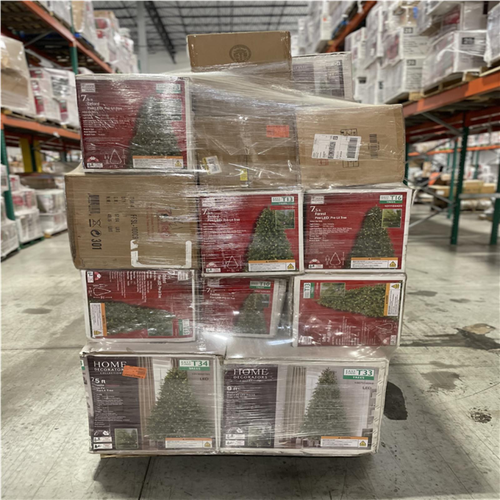 DALLAS LOCATION - AS-IS ASSORTED CHRISTMAS TRESS AND DECORATIONS PALLET