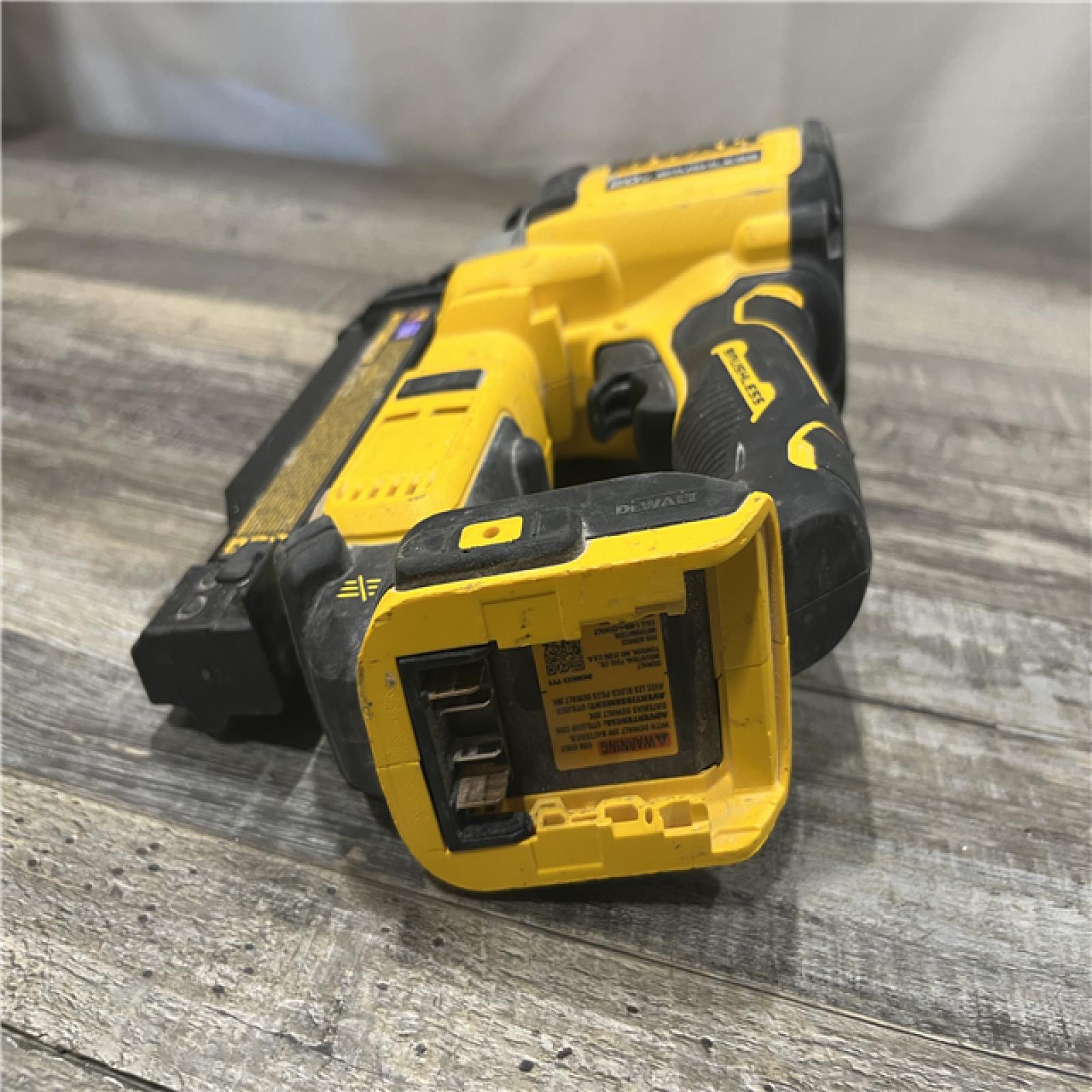 AS-IS DEWALT ATOMIC 20V MAX Lithium Ion Cordless 23 Gauge Pin Nailer (Tool Only)