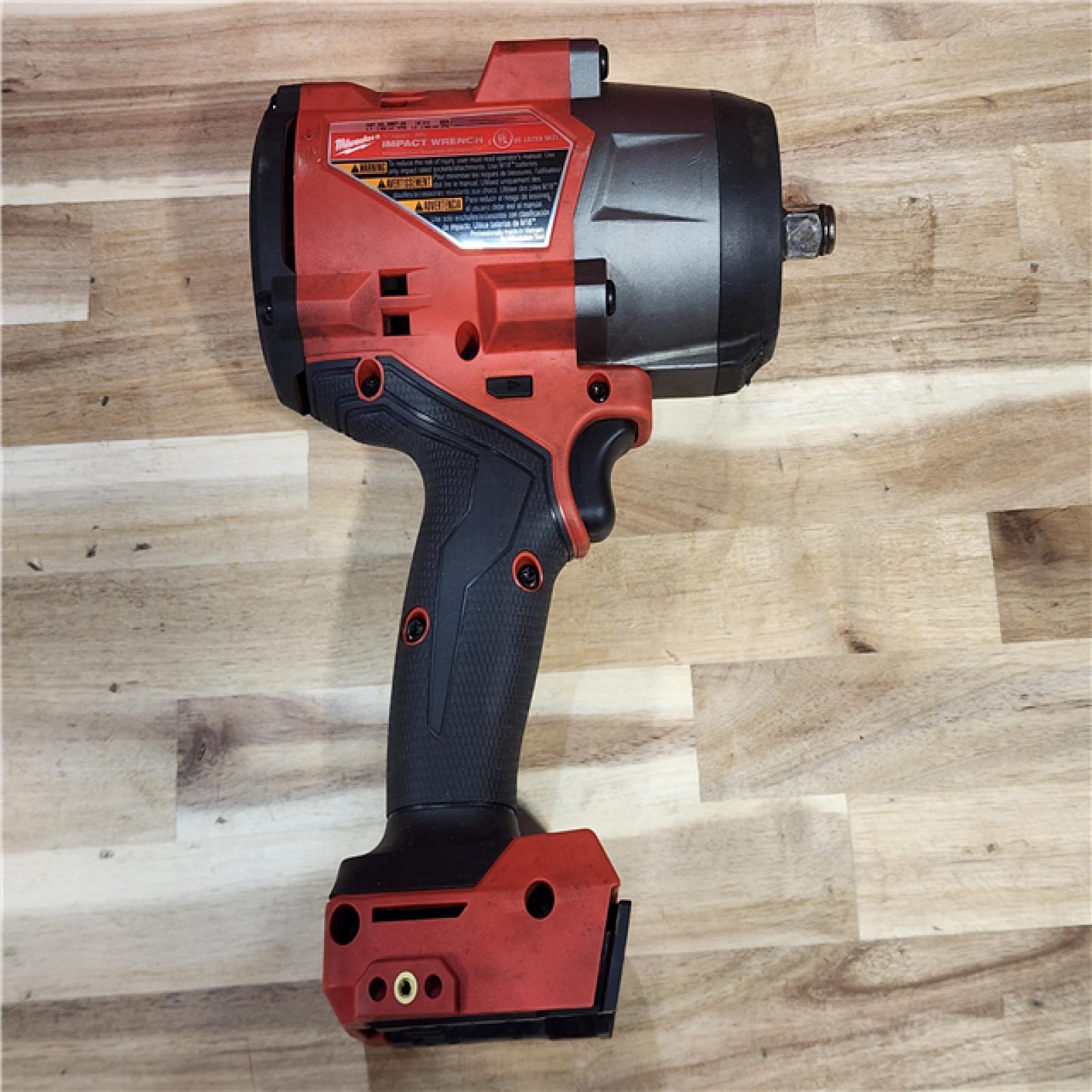 HOUSTON LOCATION - AS-IS Milwaukee FUEL 18V Lithium-Ion Brushless Cordless 1/2 in. Impact Wrench w/Friction Ring Kit