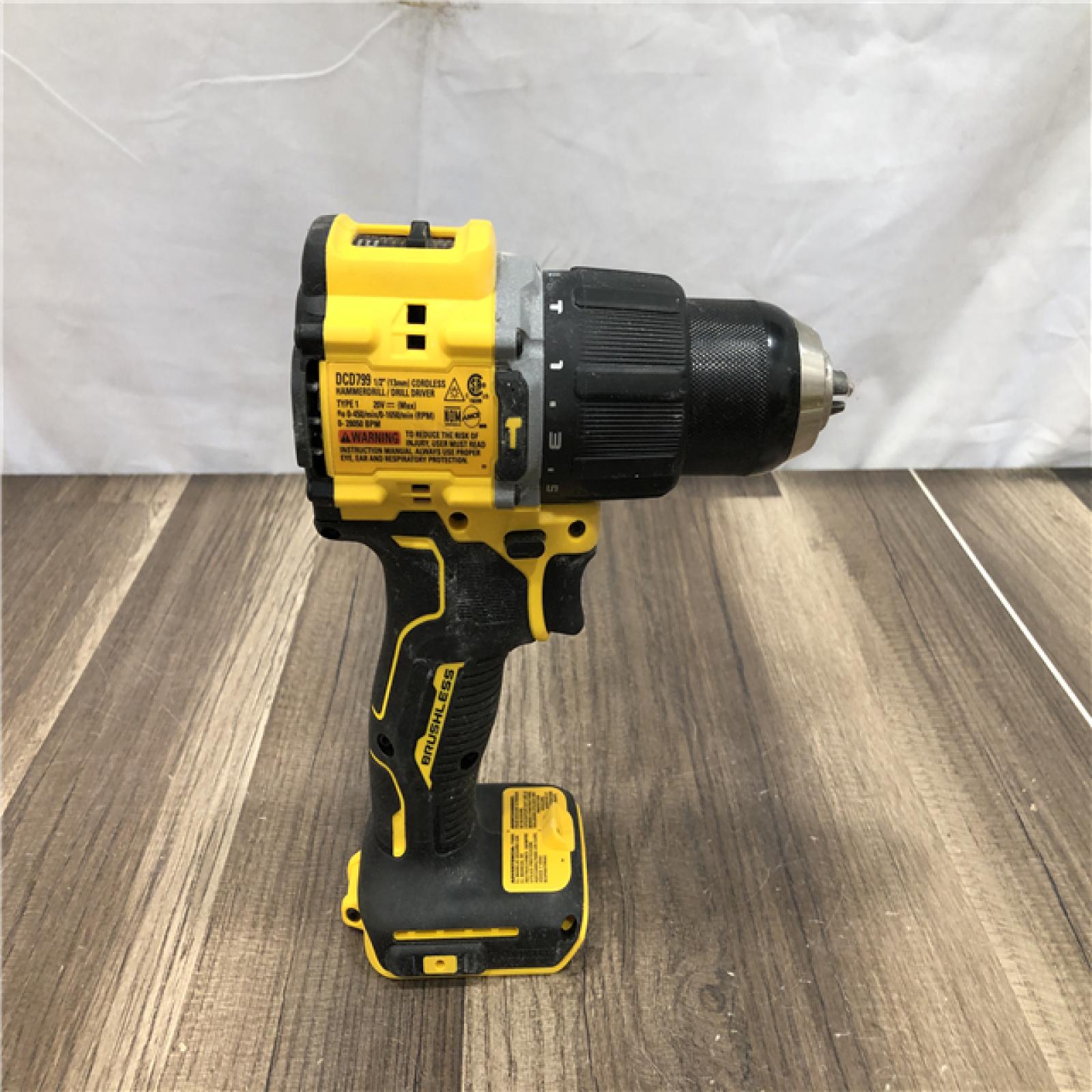 AS-IS DEWALT ATOMIC 20V Lithium-Ion Cordless 1/2 in. Hammer Drill Kit