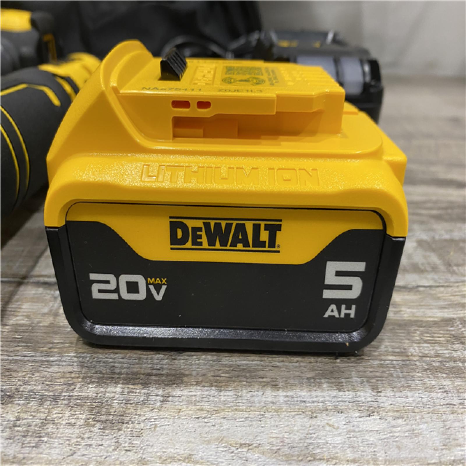 AS-IS DEWALT 20V Lithium-Ion Cordless 2-Tool Combo Kit