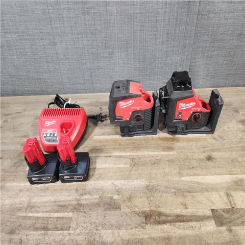HOUSTON LOCATION - AS-IS MILWAUKEE 2 TOOL COMBO KIT W/ (2) BATTERY & CHARGER