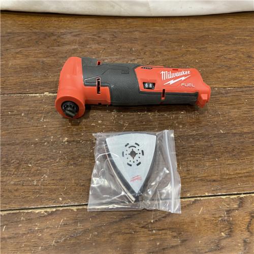 AS-IS Milwaukee M12 12V Lithium-Ion Cordless Oscillating Multi-Tool 2526-20 (Tool-Only)