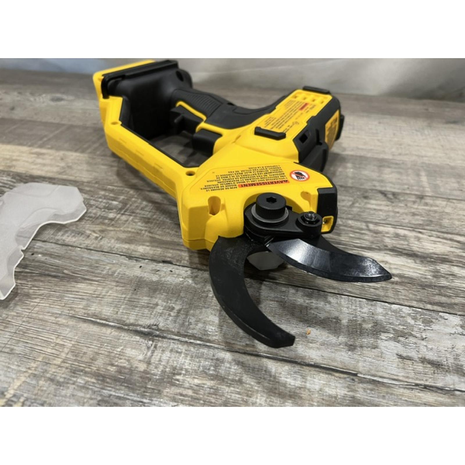 AS-IS DEWALT 20-Volt MAX 1 -1/2 in. Capacity Cordless Battery Powered Pruner (Tool Only)