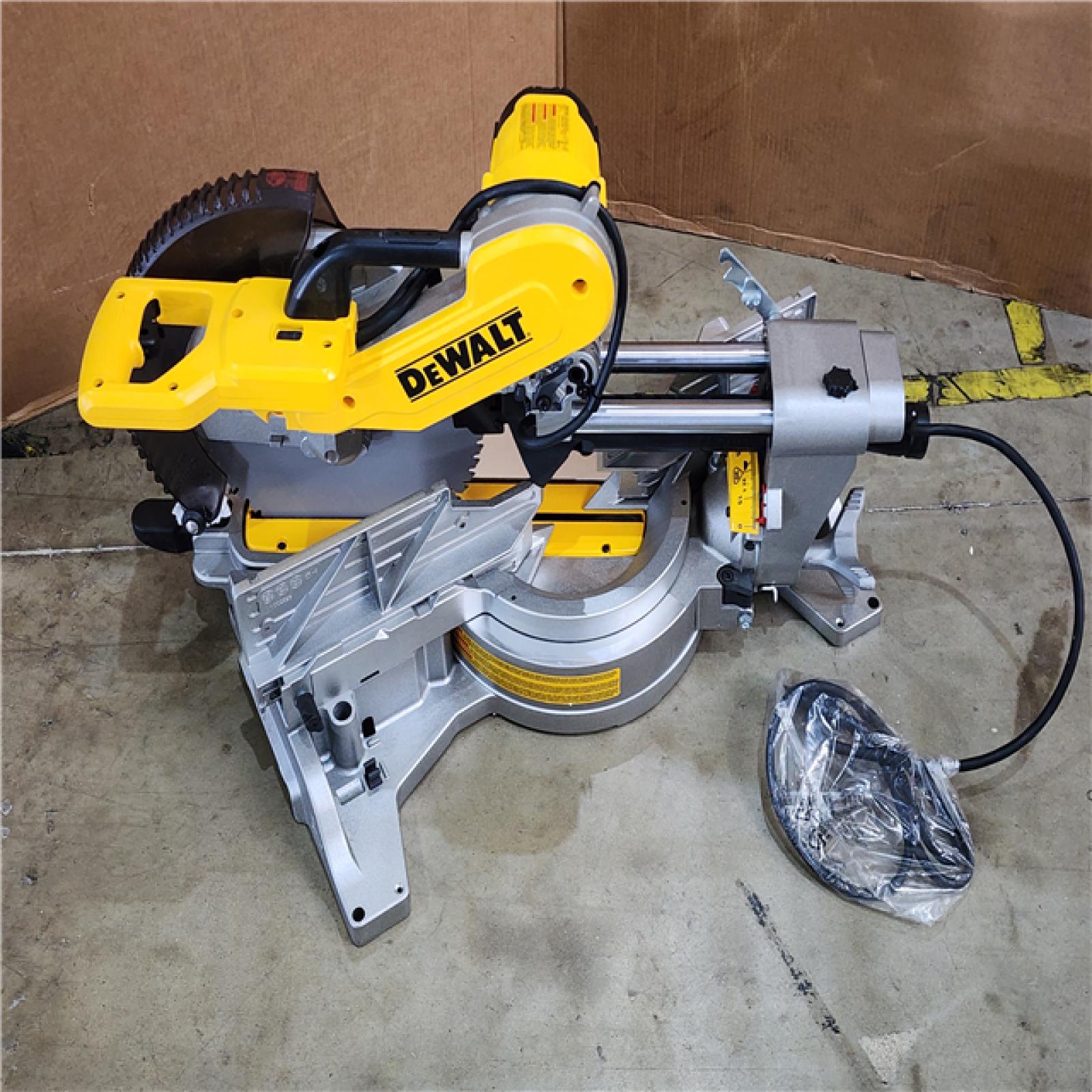 HOUSTON LOCATION - AS-IS DEWALT 15 Amp Corded 12 in. Double Bevel Sliding Compound Miter Saw
