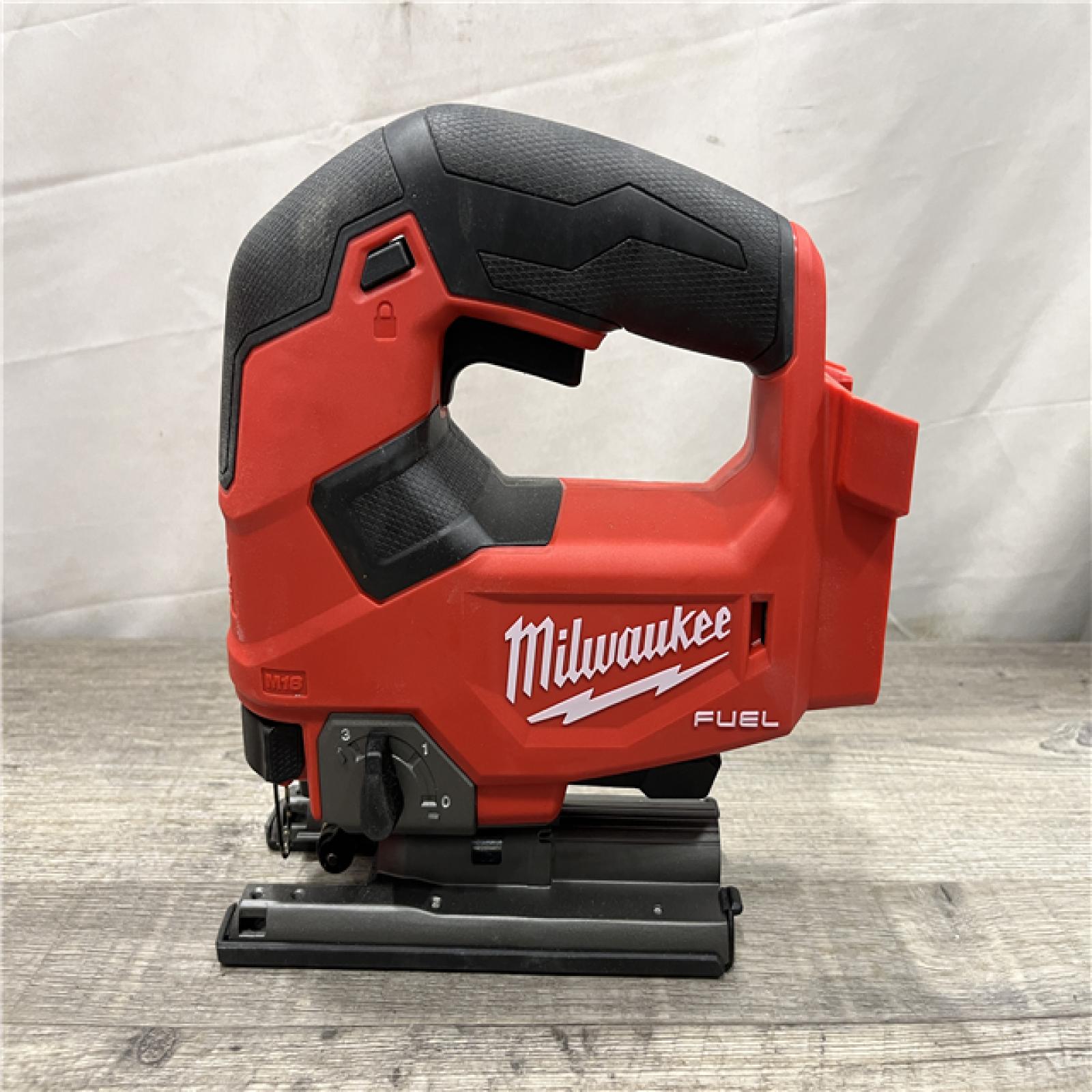 AS-IS Milwaukee FUEL 18V Lithium-Ion Brushless Cordless Jig Saw (Tool-Only)