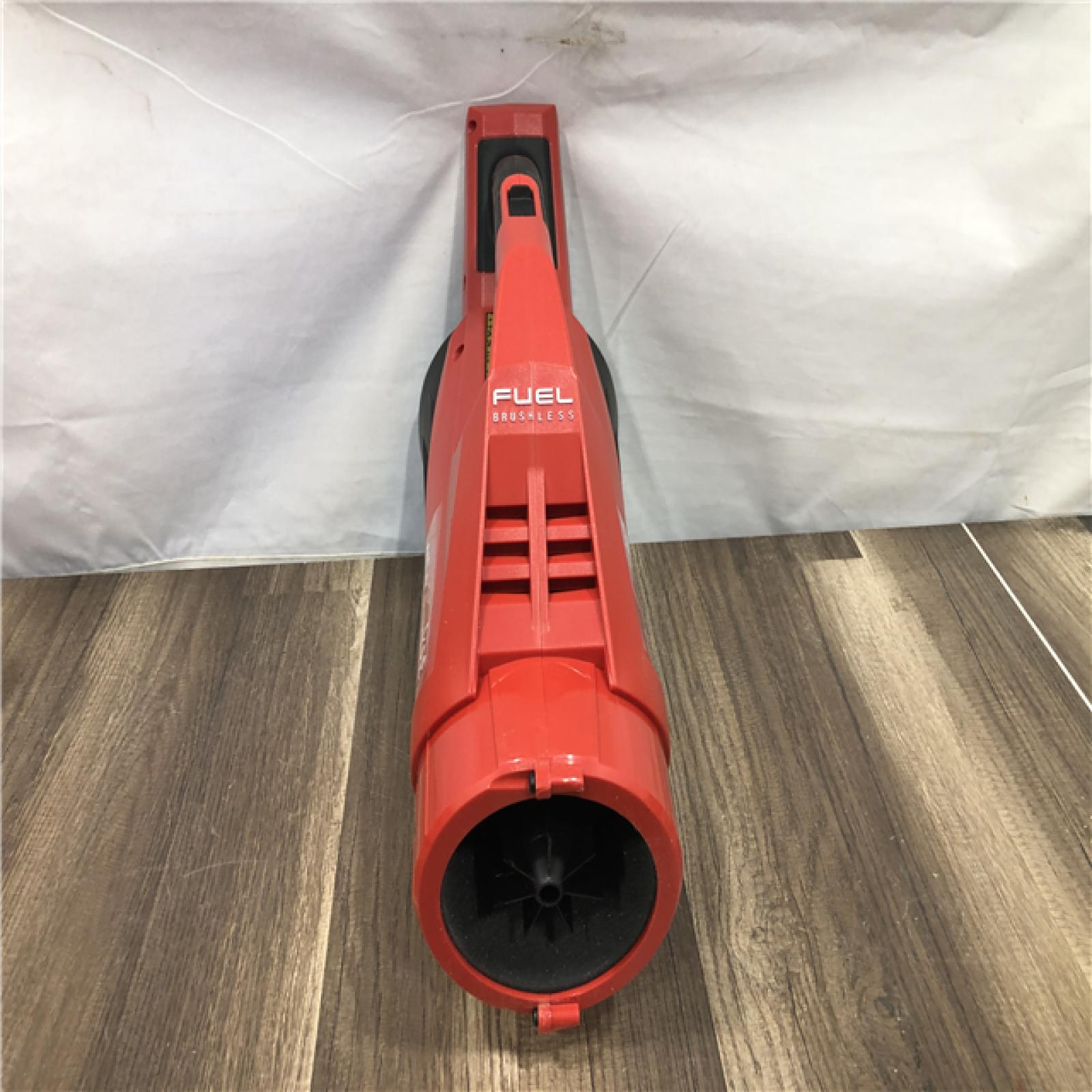 AS-IS Milwaukee FUEL 120 MPH 500 CFM 18V Brushless Cordless Battery Powered Leaf Blower Kit