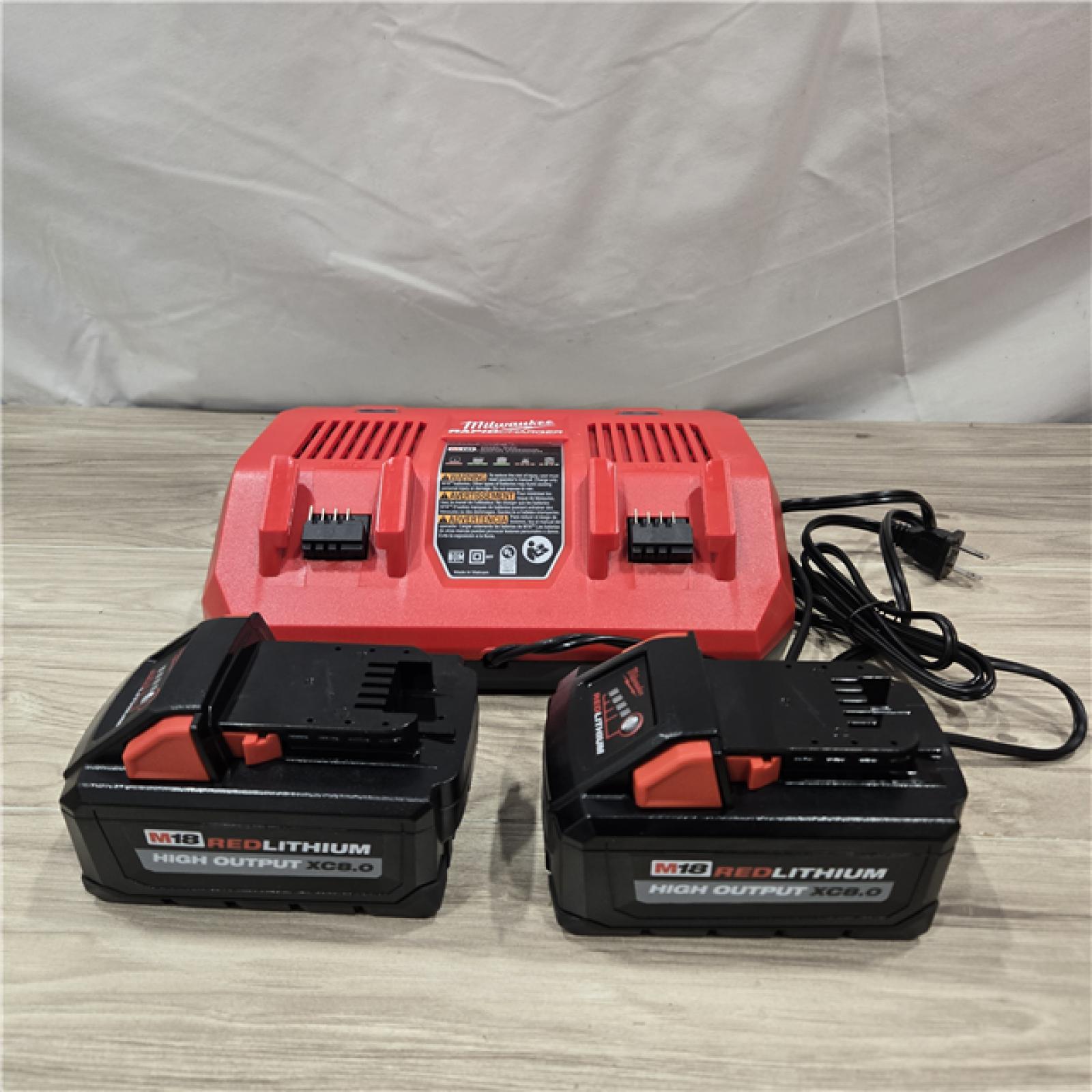 AS-IS M18 18V Lithium-Ion Dual Bay Rapid Battery Charger Starter Kit