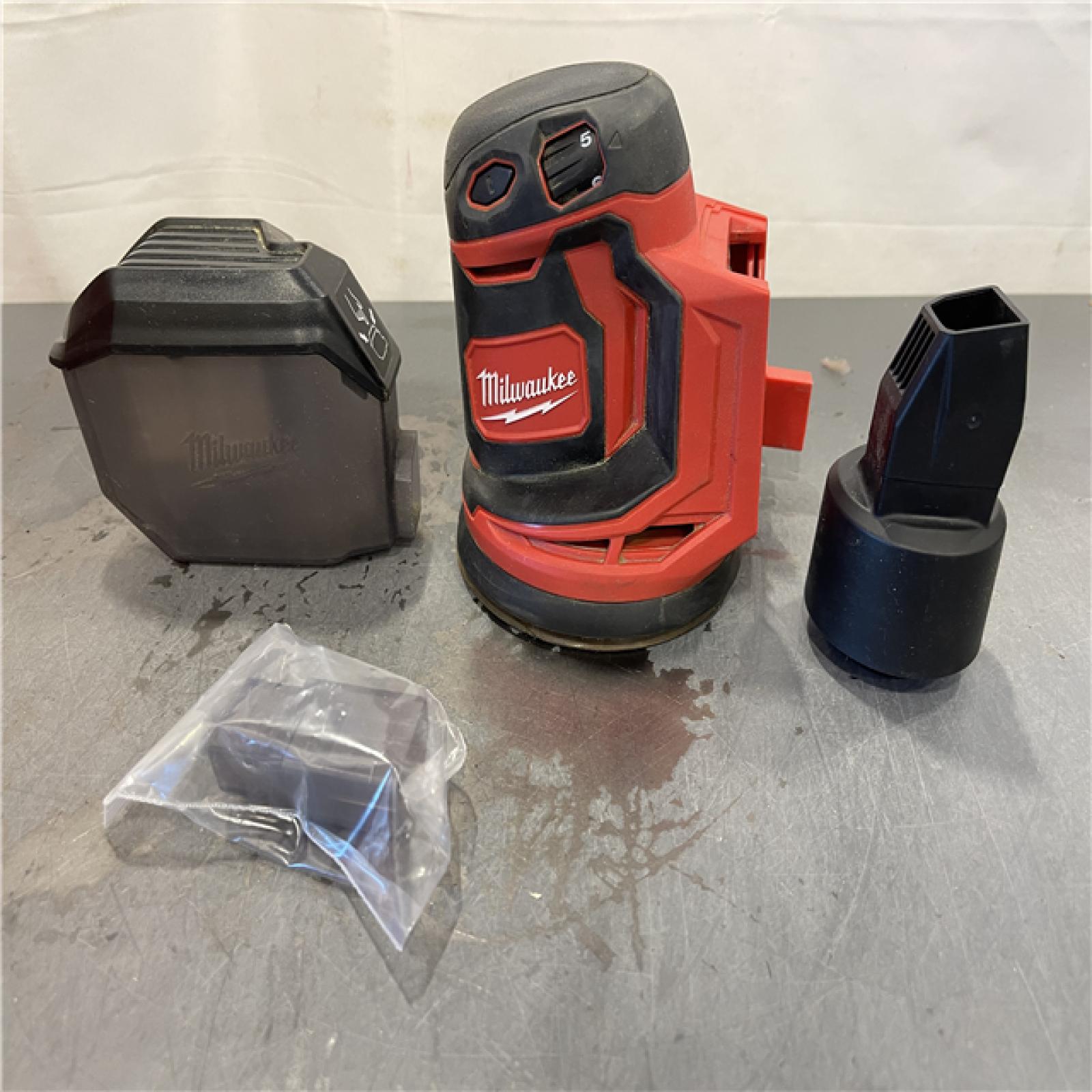 AS-IS - Milwaukee M18 18V Lithium-Ion Cordless 5 in. Random Orbit Sander