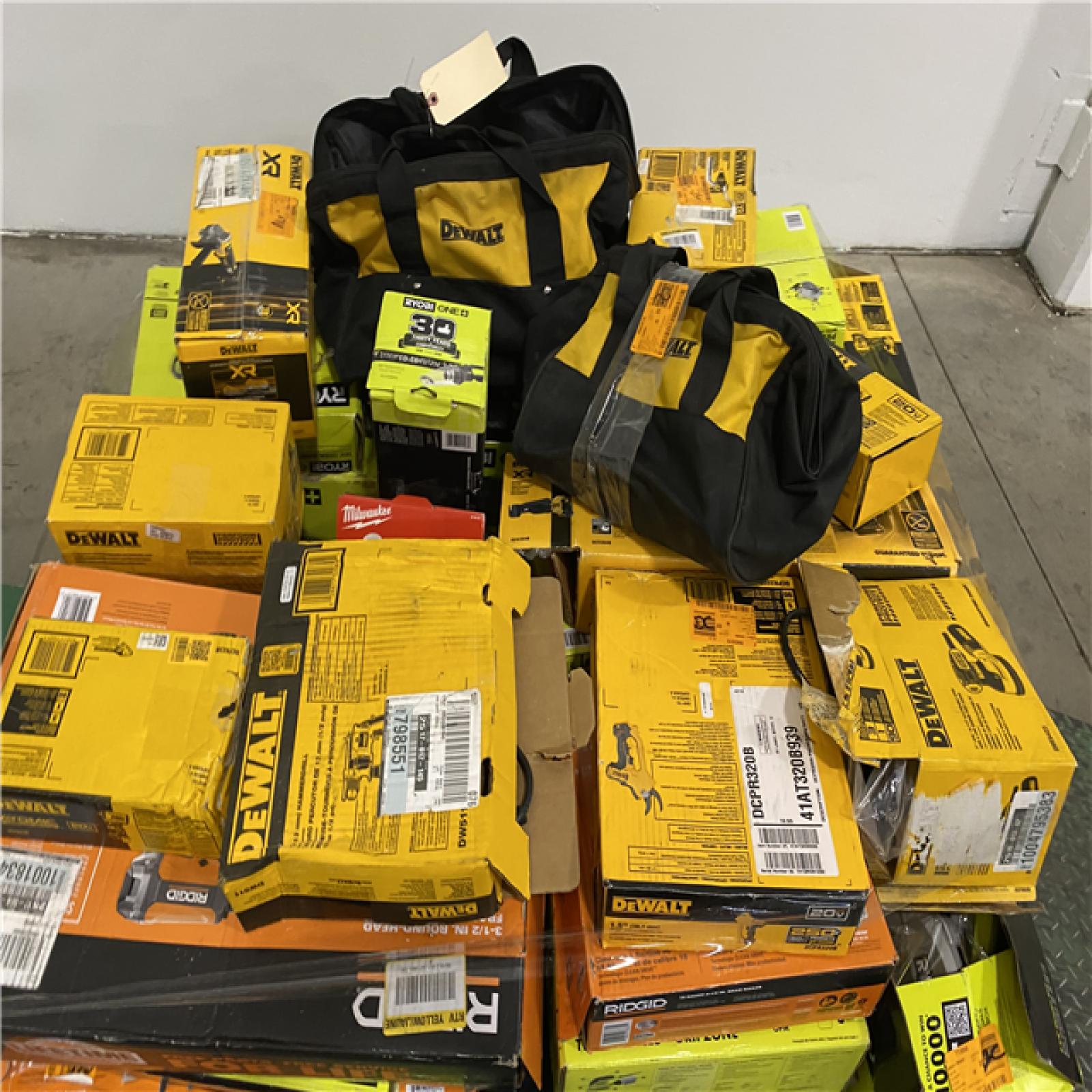 Dallas Location - As-Is Tool Pallet