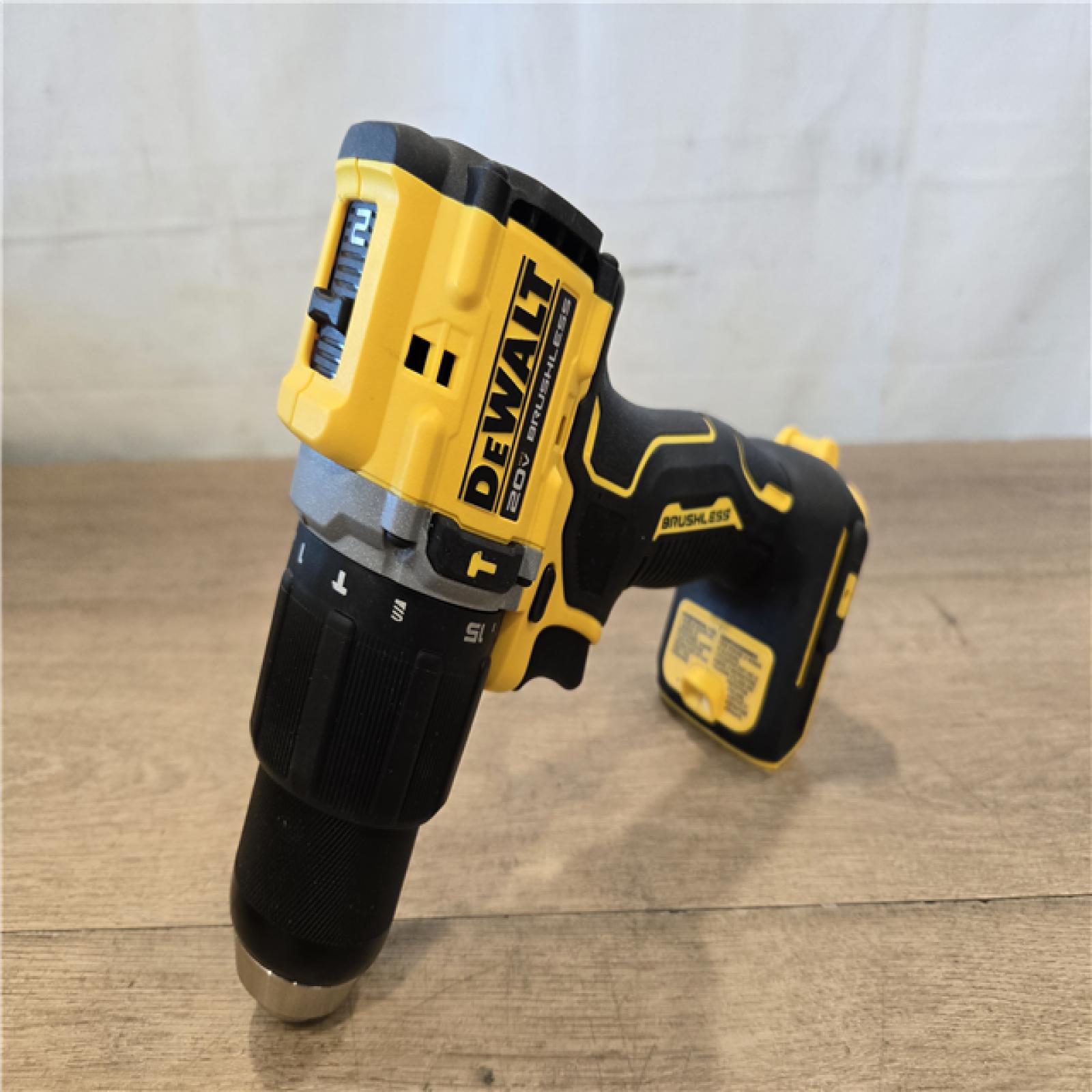 AS-IS DEWALT ATOMIC 20V Cordless 1/2 in. Hammer Drill Kit