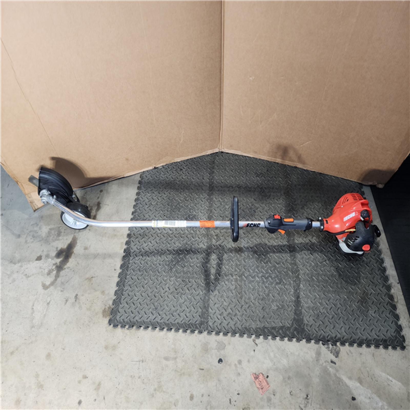 HOUSTON LOCATION - AS-IS ECHO 21.2 cc Gas 2-Stroke Lawn Edger