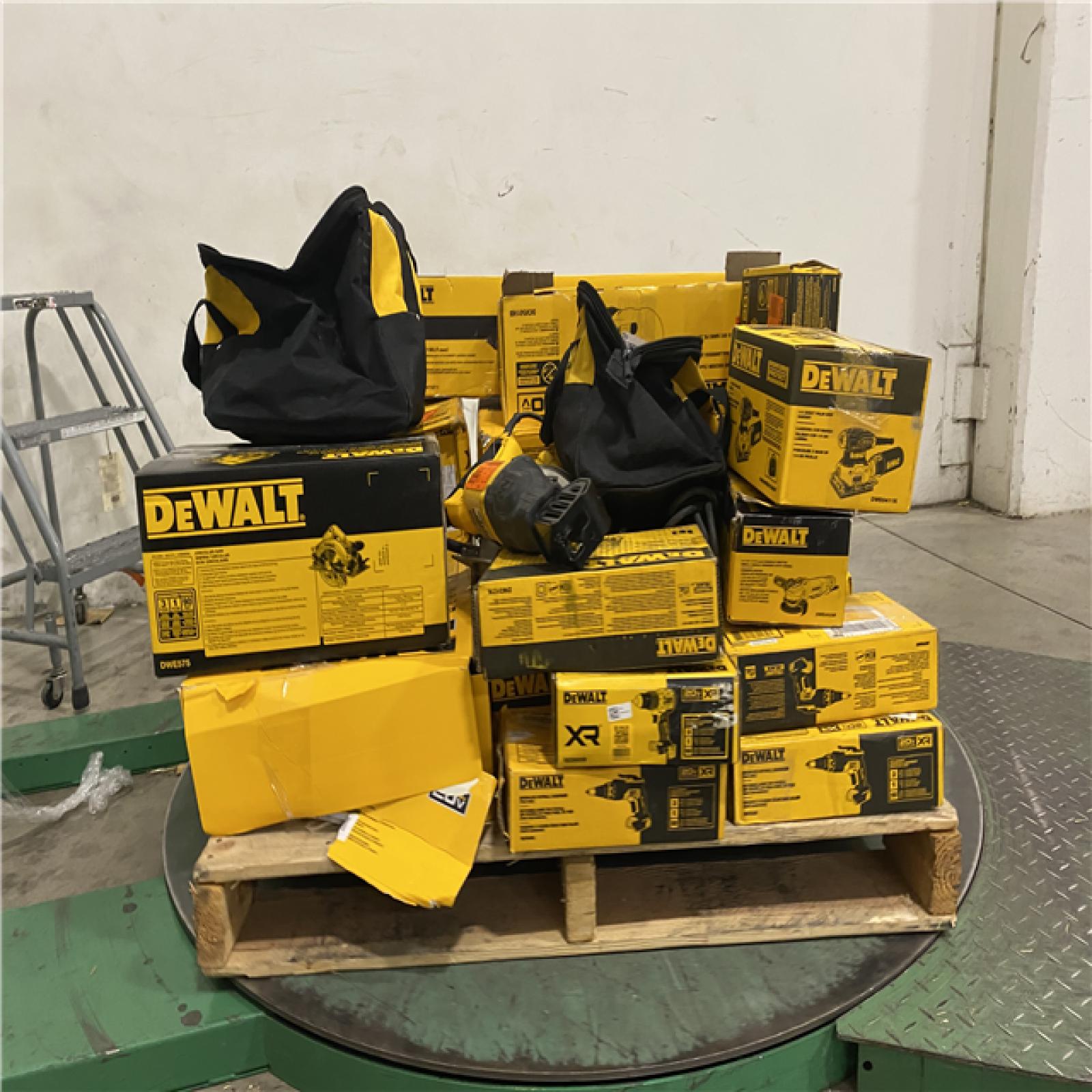 Dallas Location - As-Is DEWALT Tool Pallet