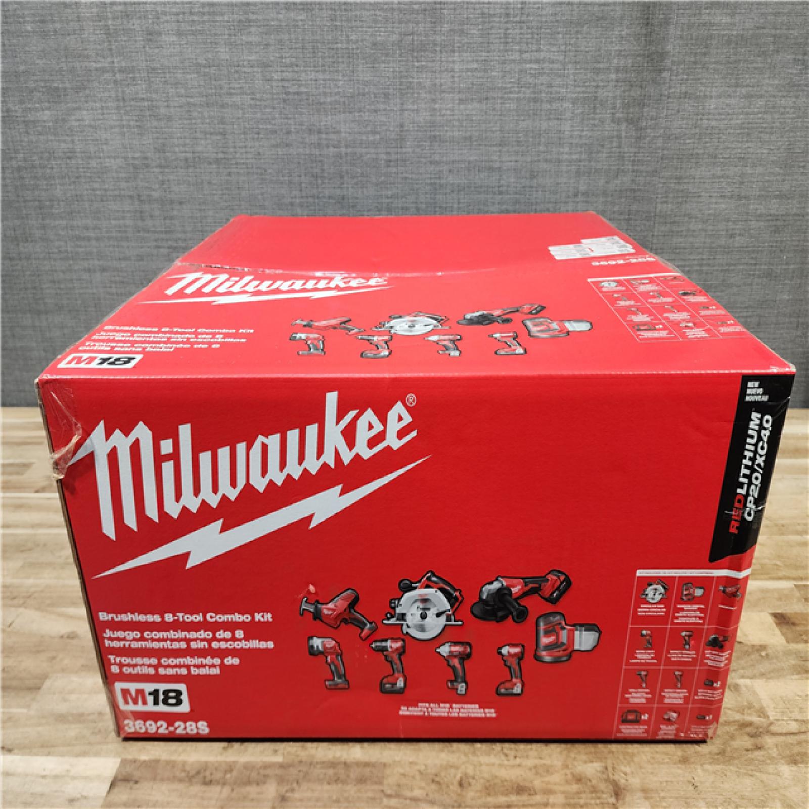HOUSTON LOCATION - AS-IS (APPEARS LIKE NEW) M18 18V Lithium-Ion Cordless Combo Kit (8-Tool) with (3) Batteries  Charger and Tool Bag