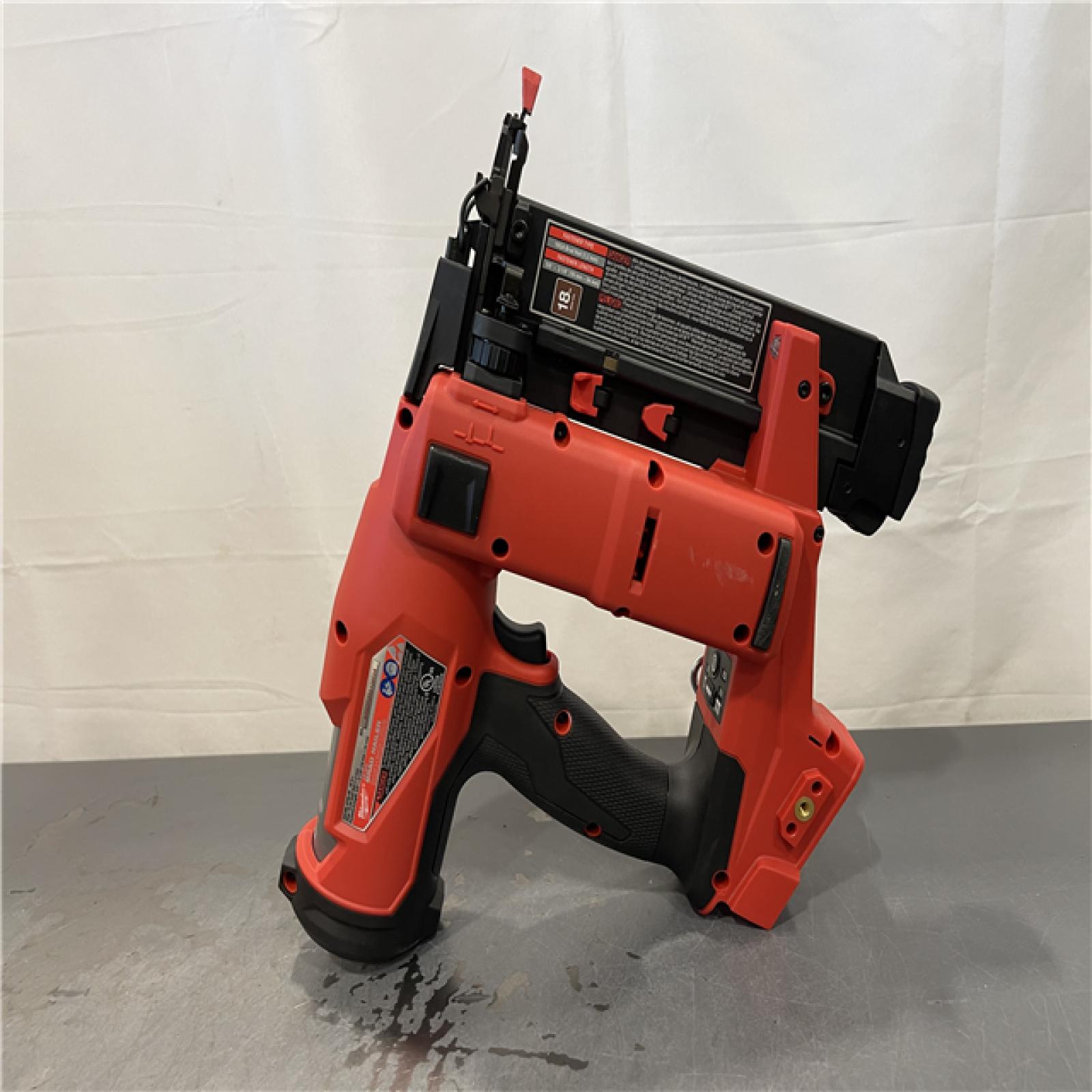AS-IS - Milwaukee M18 FUEL 18-Volt Lithium-Ion Brushless Cordless Gen II 18-Gauge Brad Nailer