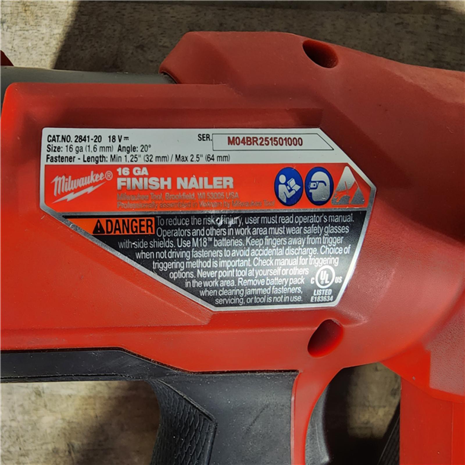 HOUSTON LOCATION - AS-IS Milwaukee 2841-20 18V Cordless Gen II 16 Gauge Angled Finish Nailer (Tool Only)