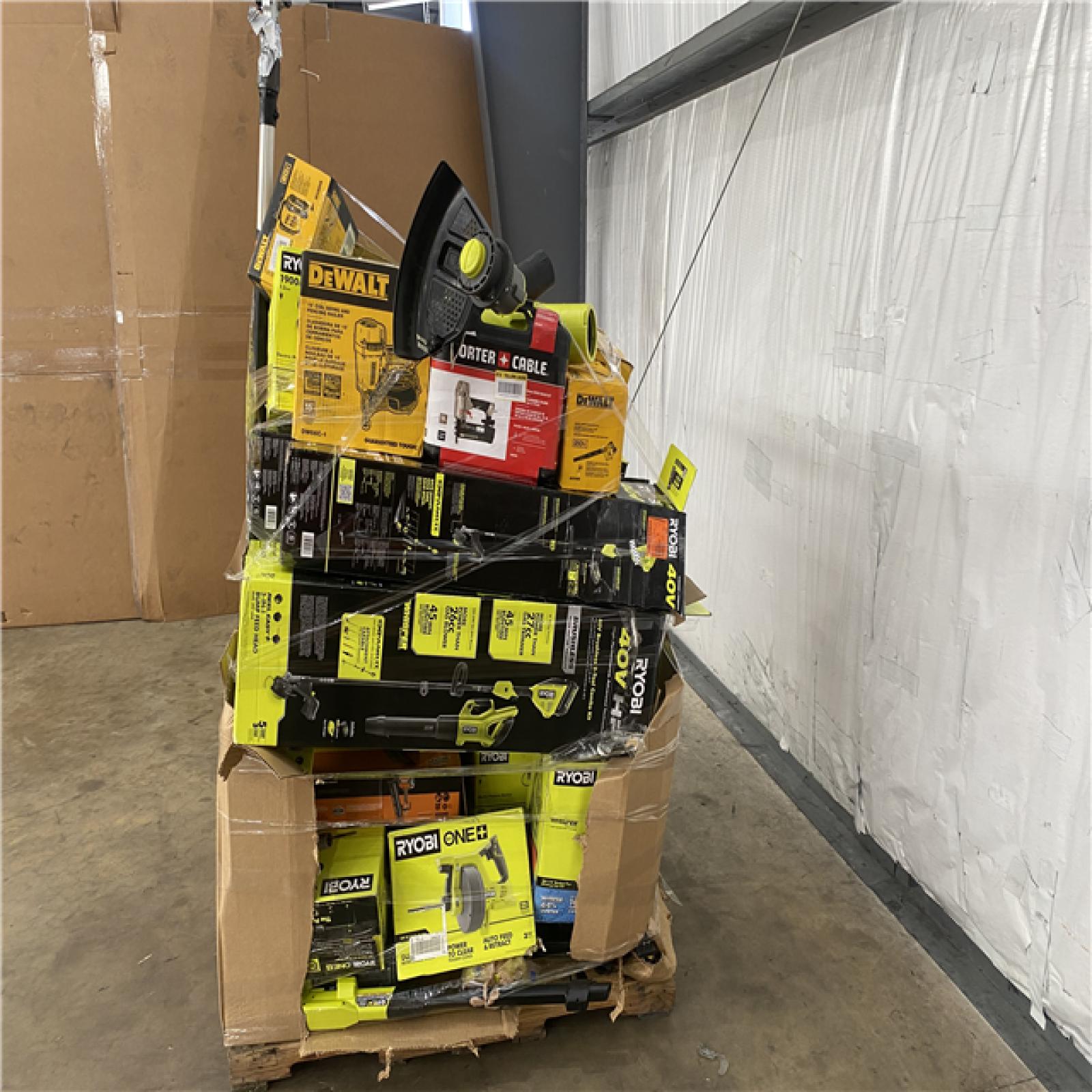 Houston Location AS IS - Tool Pallet