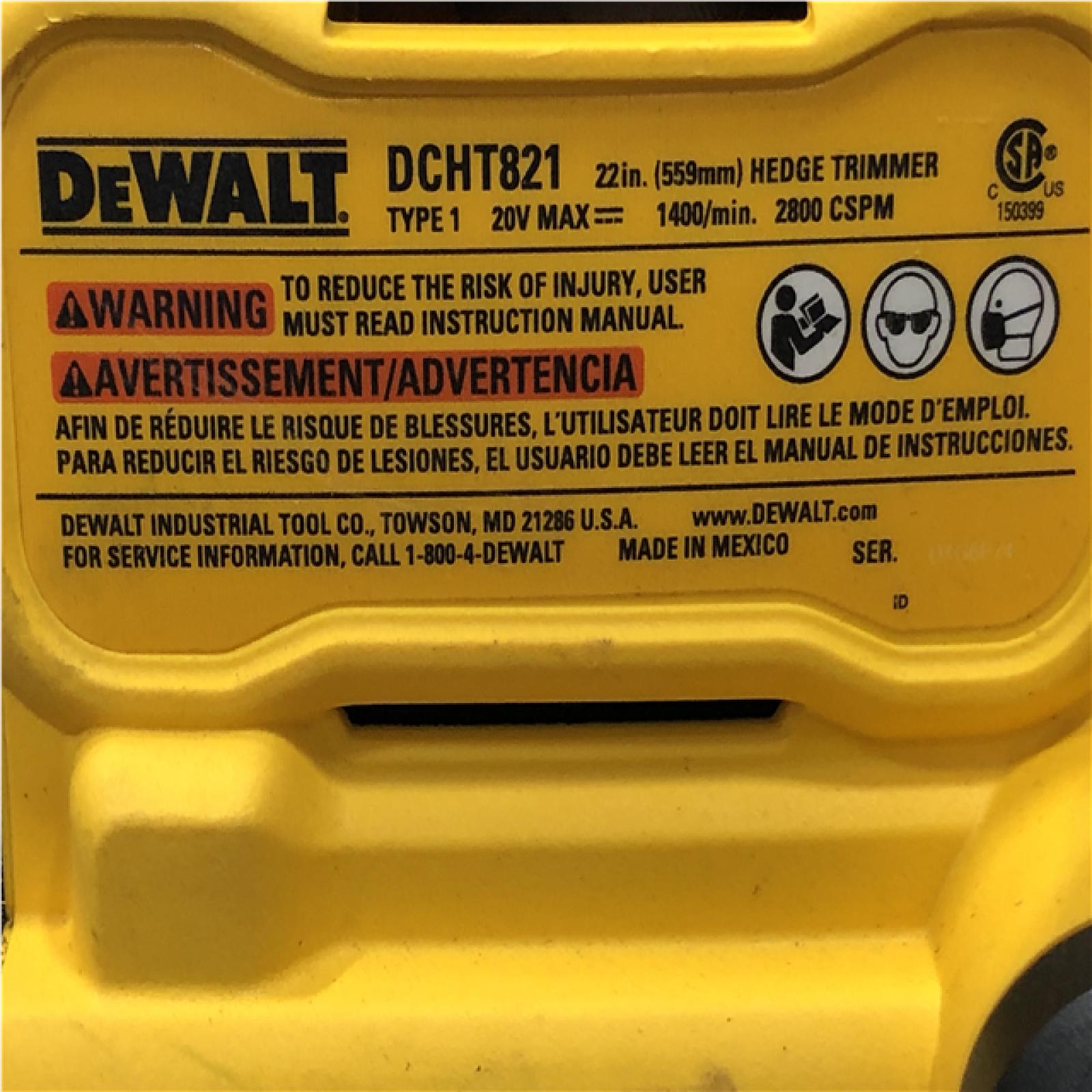 AS-IS DeWalt DCHT821P1 22 in. 20 V Battery Hedge Trimmer Kit (Battery & Charger)