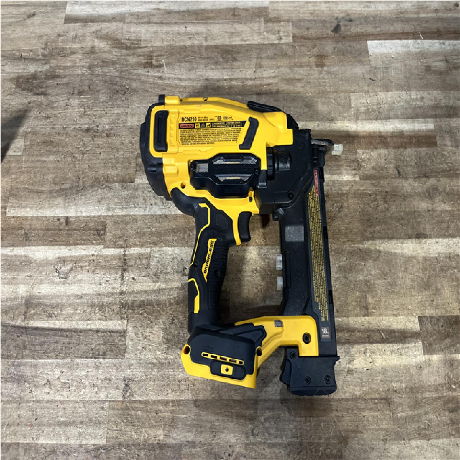 Houston Location AS-IS DEWALT 20V MAX XR 18 Gauge Cordless Brad Nailer (Tool Only)