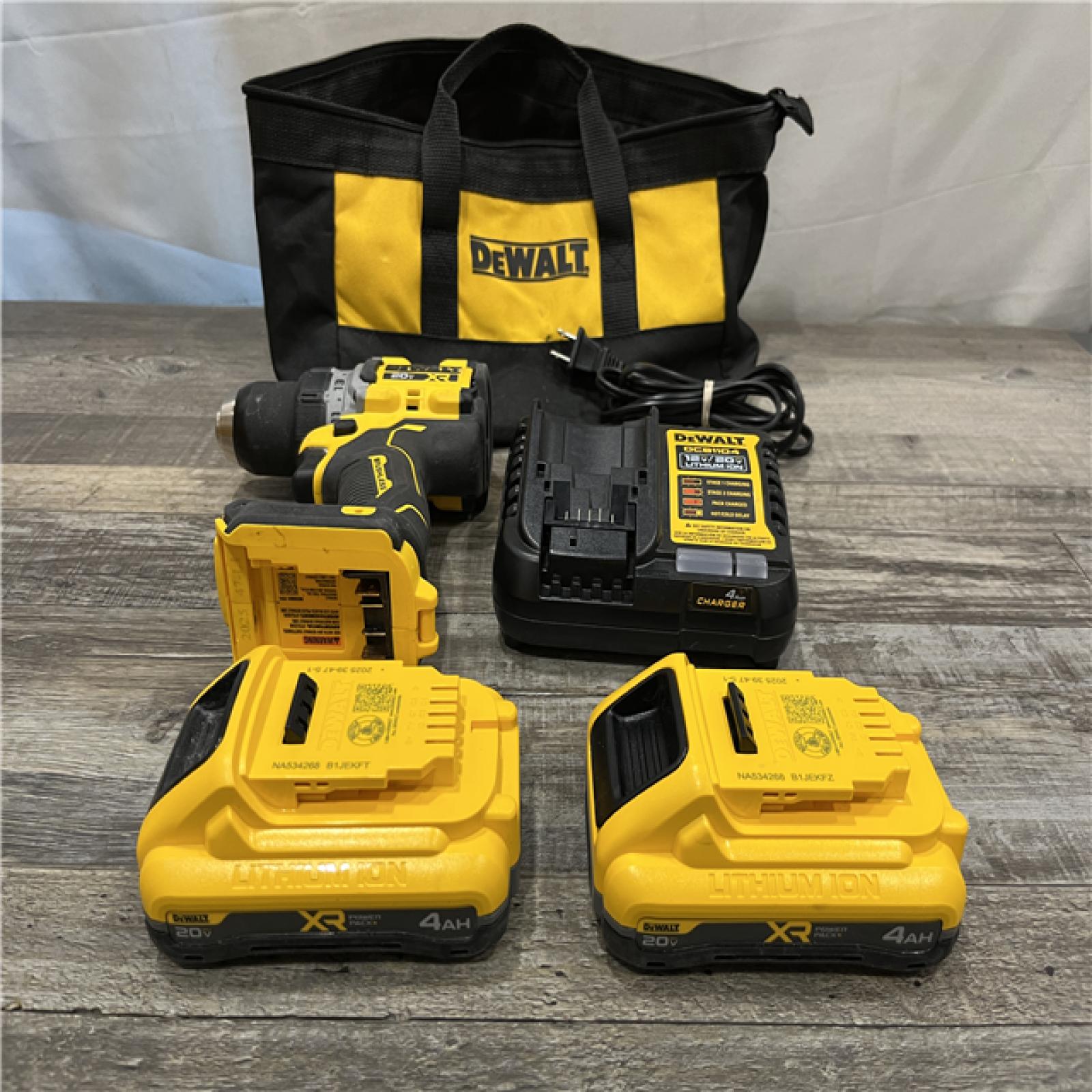 AS-IS DEWALT 20V XR Lithium-Ion Cordless Brushless 1/2 in. Drill/Driver Kit