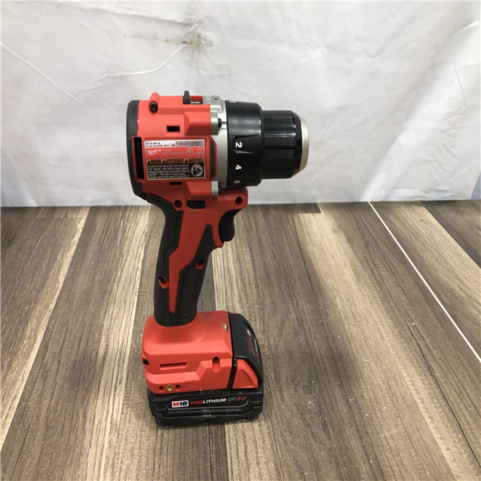 AS-IS Milwaukee 18V Lithium-Ion Brushless Cordless 1/2 in. Compact Drill/Driver with kit