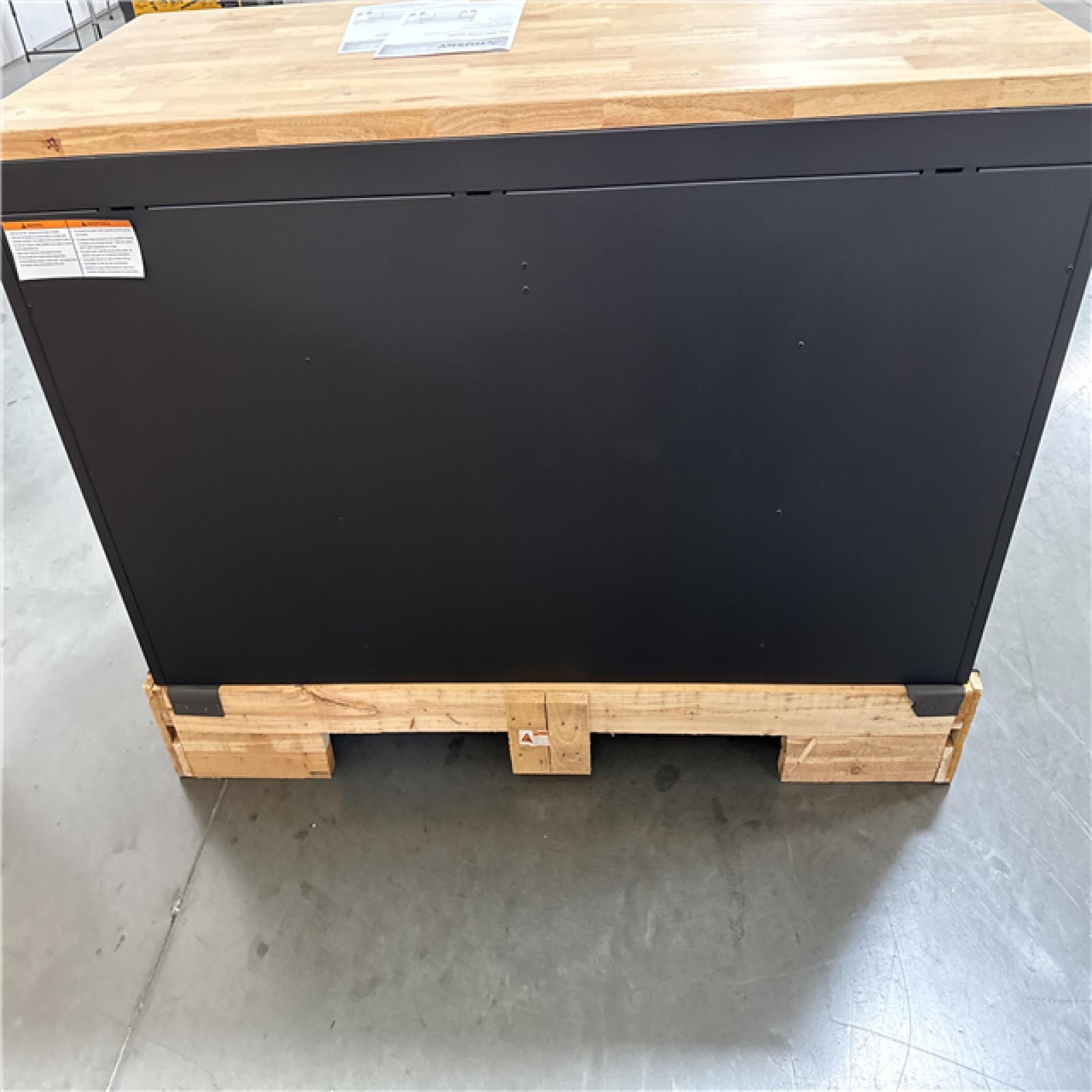 California AS-IS HUSKY 15-Drawer Mobile Work Bench