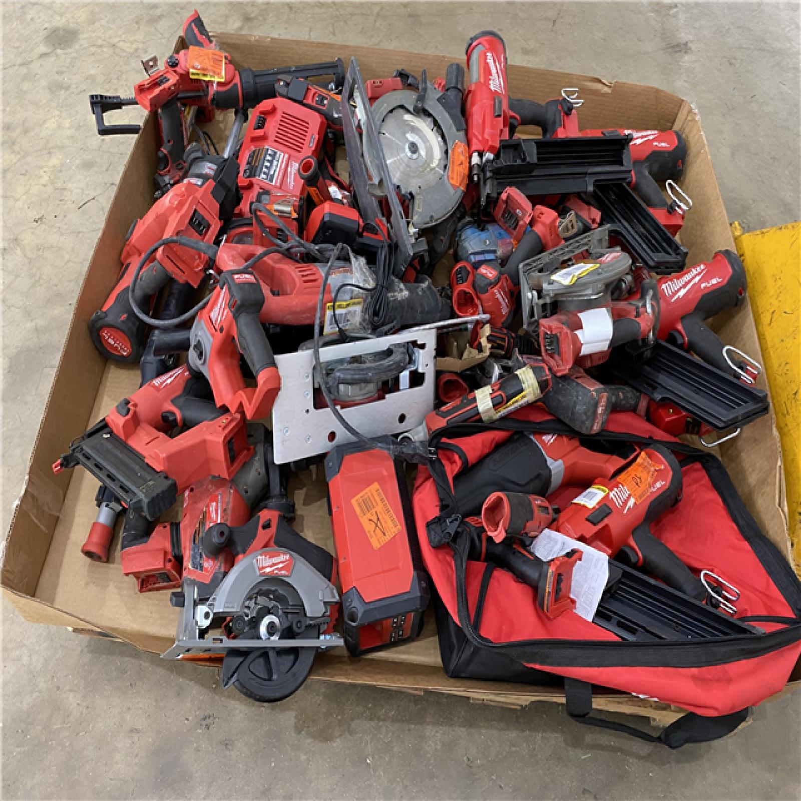 Houston Location AS IS - Tool Pallet