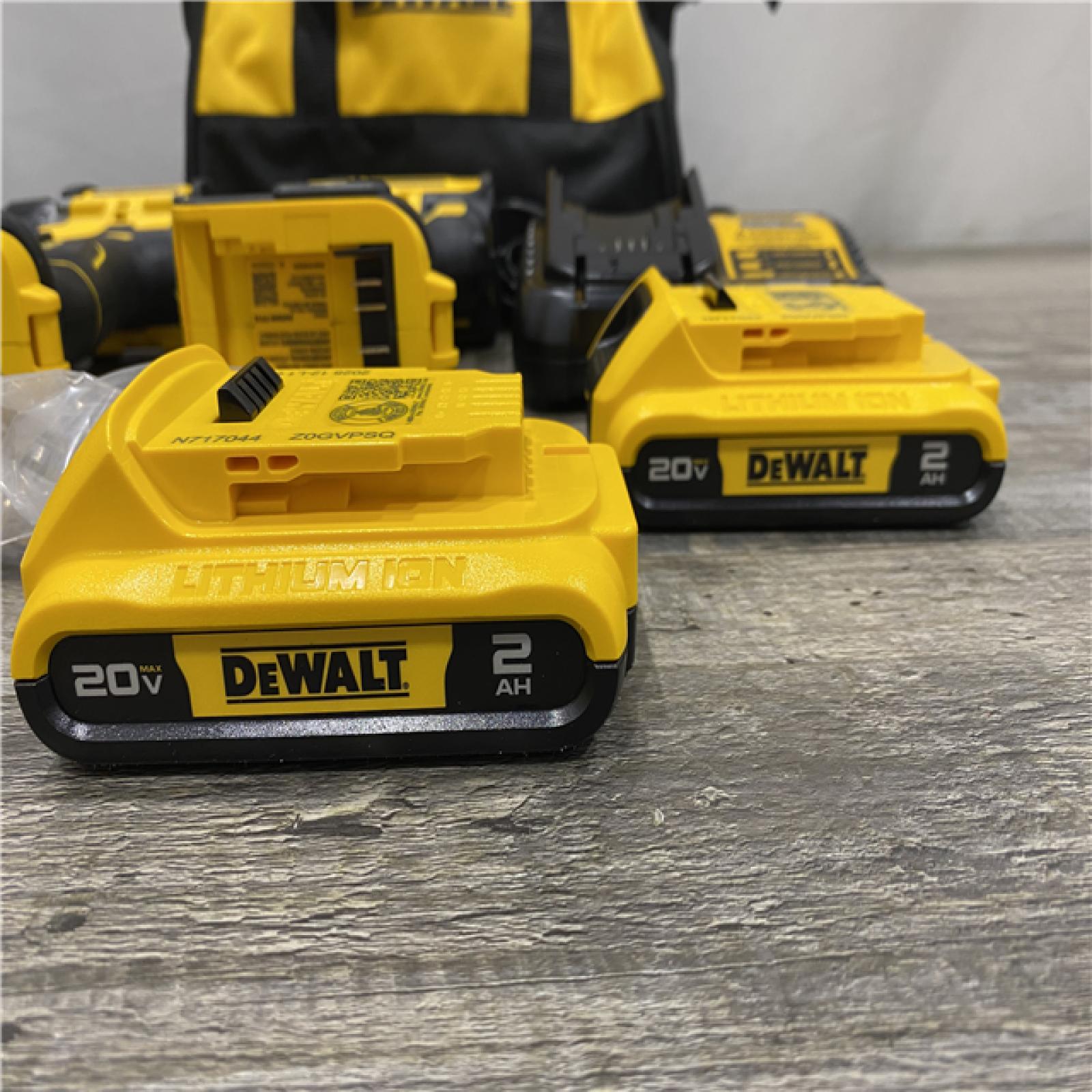 AS-IS DEWALT ATOMIC 20-Volt MAX Lithium-Ion Cordless Combo Kit