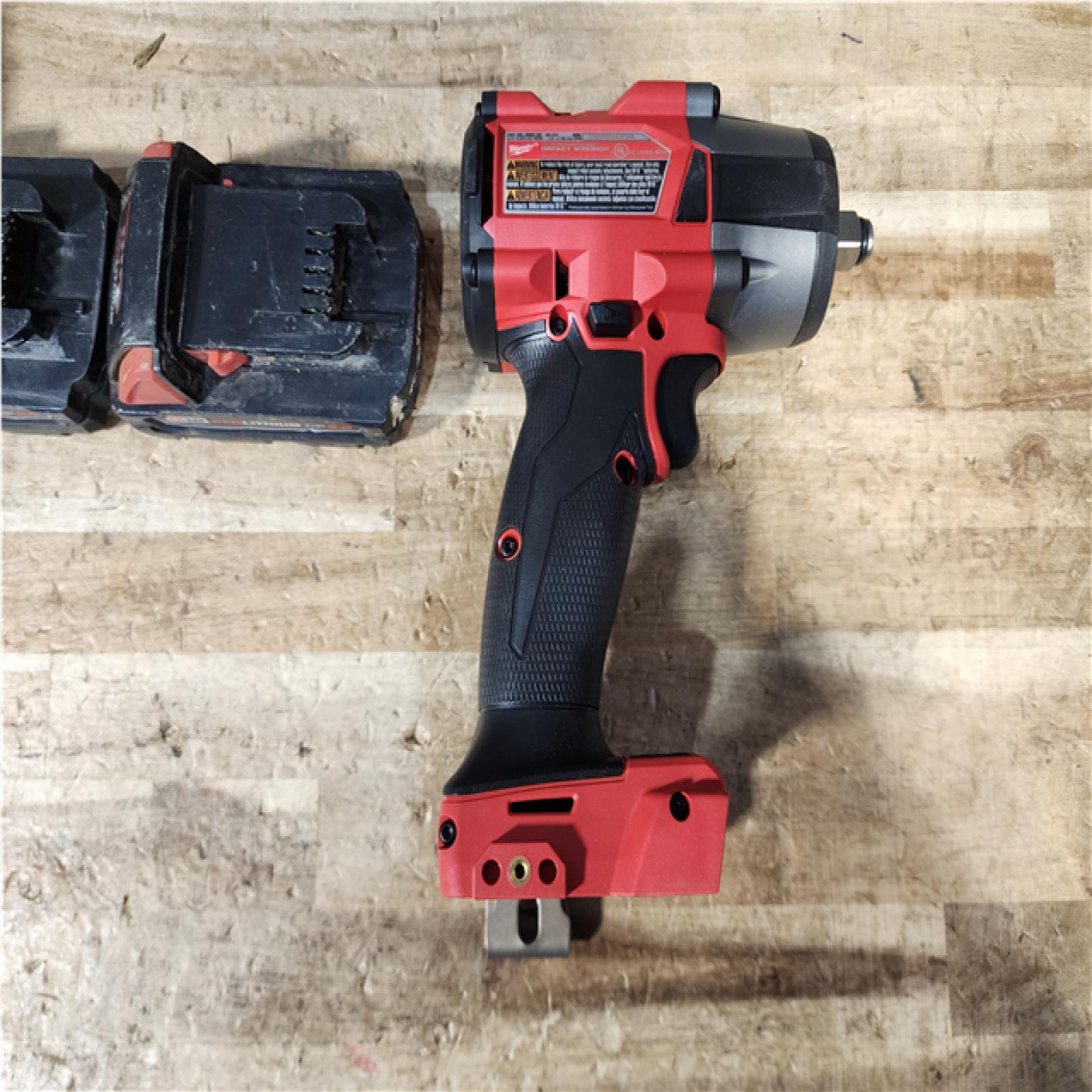HOUSTON LOCATION - AS - IS MILWAUKEE 1 TOOL COMBO KIT
