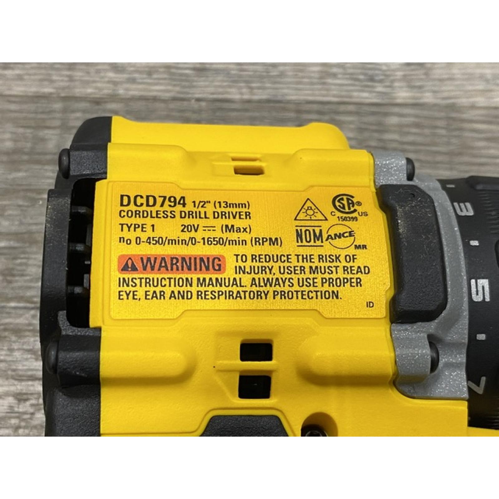 AS-IS DEWALT Atomic 20V Lithium-Ion Cordless Compact 1/2 in. Drill/Driver Kit