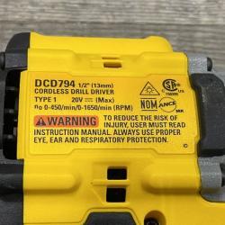 AS-IS DEWALT Atomic 20V Lithium-Ion Cordless Compact 1/2 in. Drill/Driver Kit