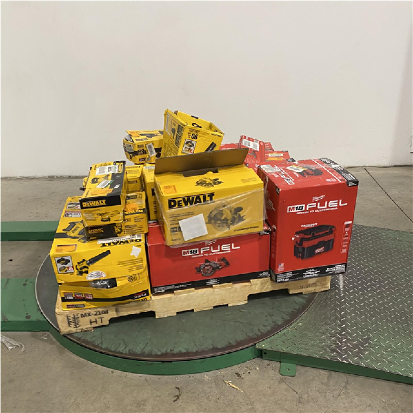 Dallas Location - As-Is Tool Pallet