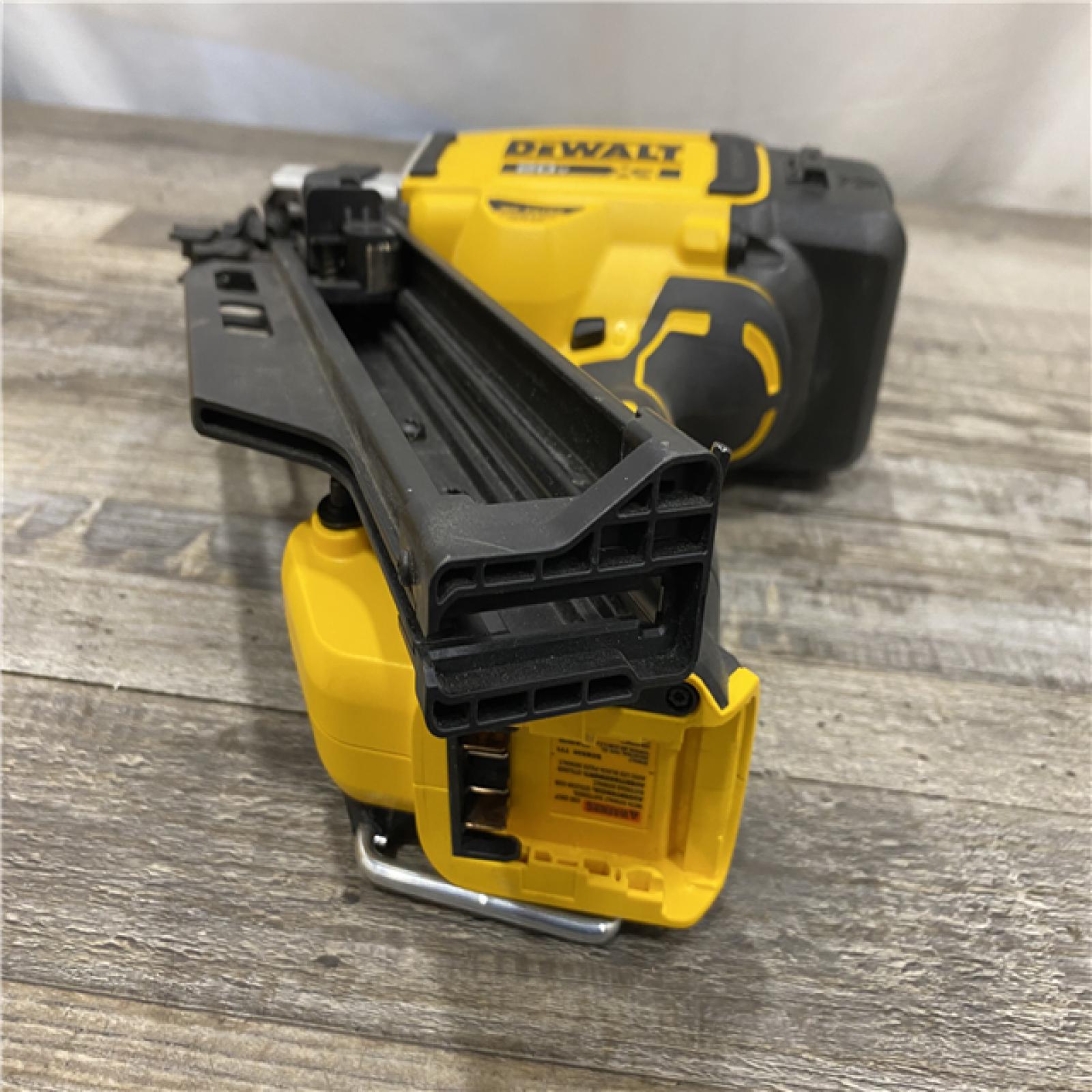 AS-IS DEWALT 20V 30 Degree Cordless Framing Nailer (Tool-Only)