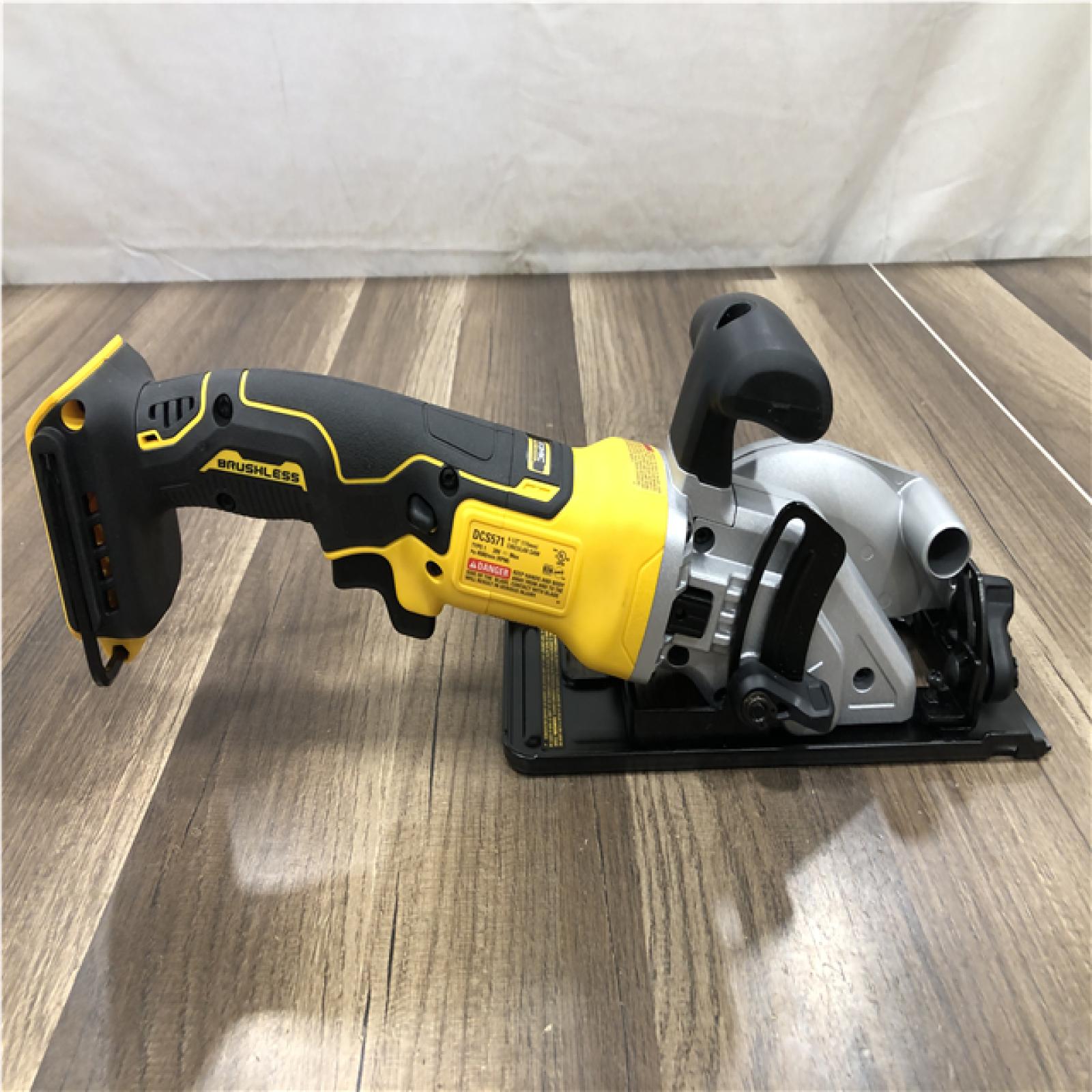 AS-IS DEWALT ATOMIC 20V MAX Cordless Brushless 4-1/2 in. Circular Saw (Tool Only)