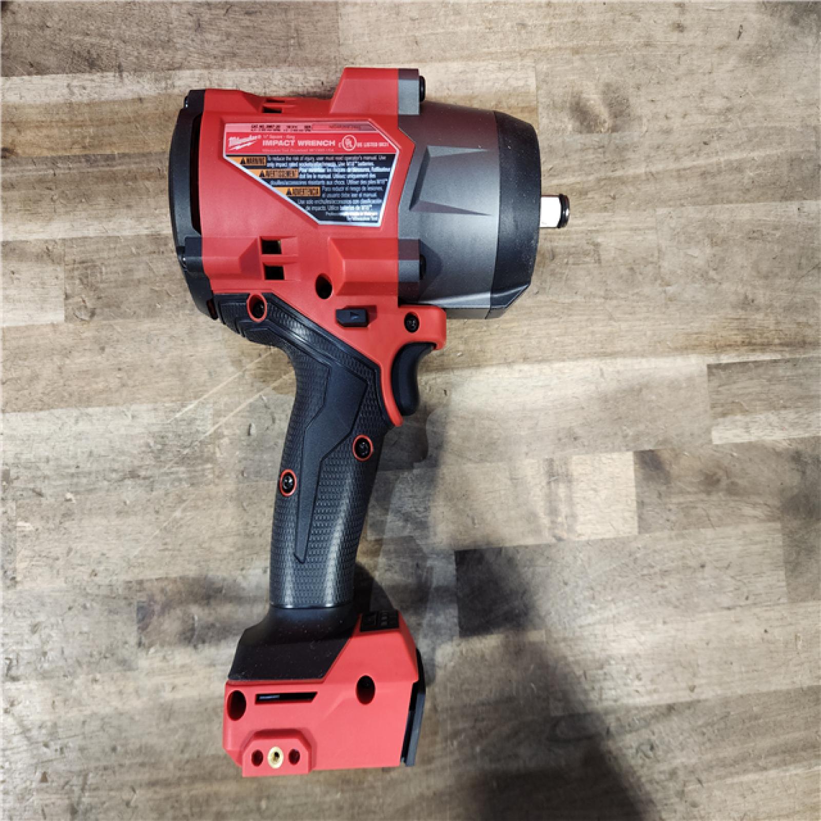 HOUSTON LOCATION - AS-IS Milwaukee FUEL 18V Lithium-Ion Brushless Cordless 1/2 in. Impact Wrench w/Friction Ring Kit