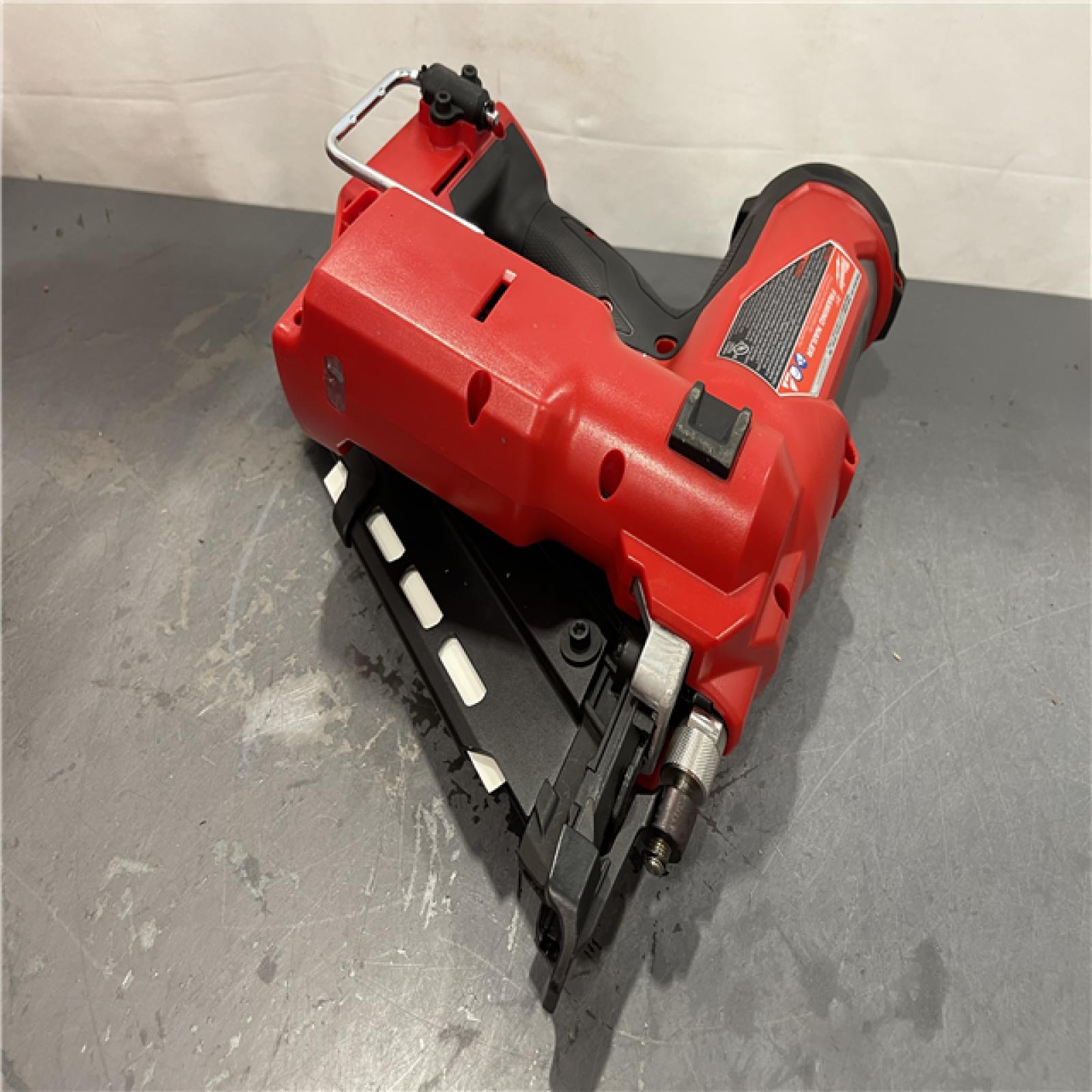 AS-IS - Milwaukee M18 FUEL 3-1/2 in. 18-Volt 21-Degree Lithium-Ion Brushless Cordless Framing Nailer