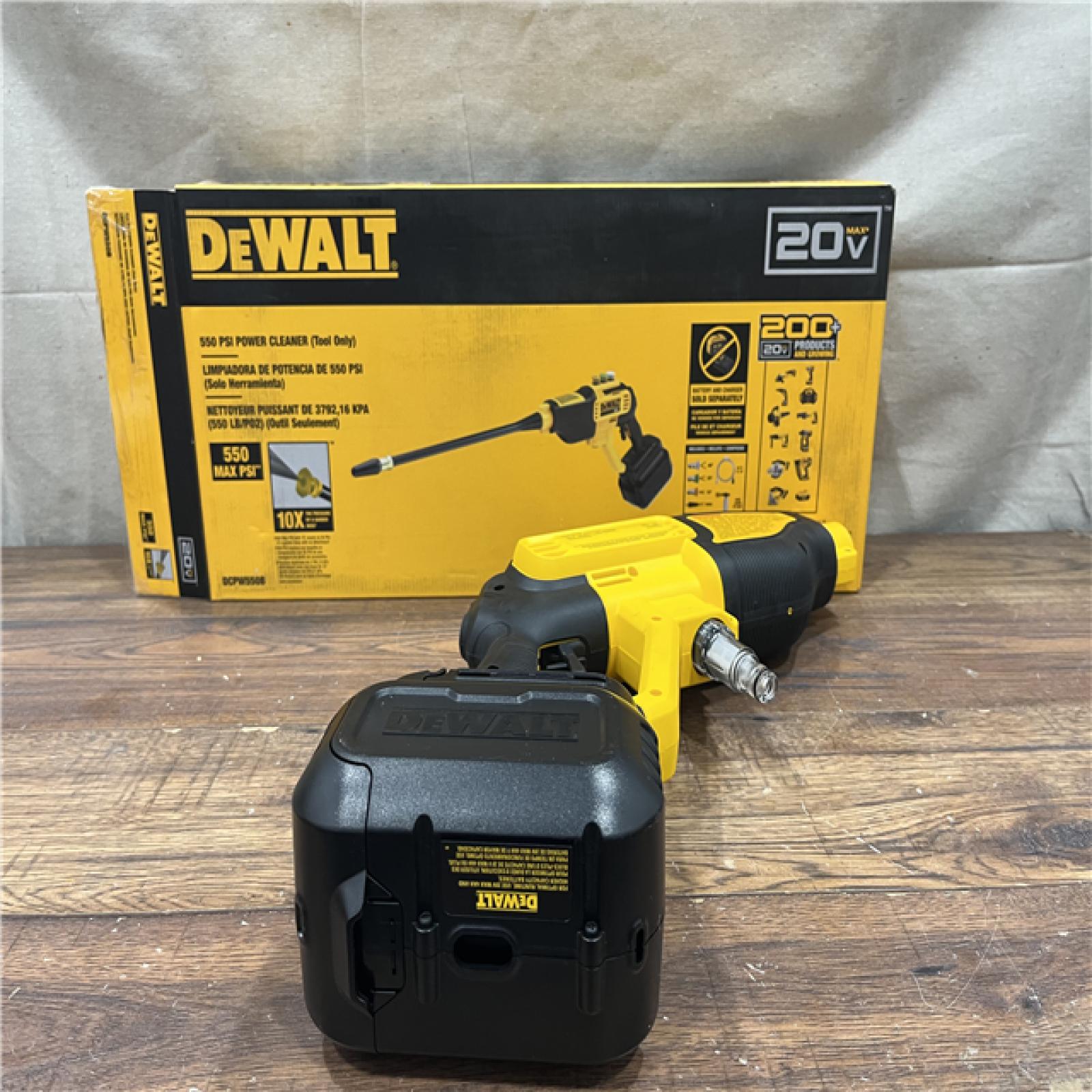 AS-IS Dewalt 20V 550 PSI  1 GPM Cordless Power Cleaner W/ 4 Nozzles Tool-Only DCPW550B