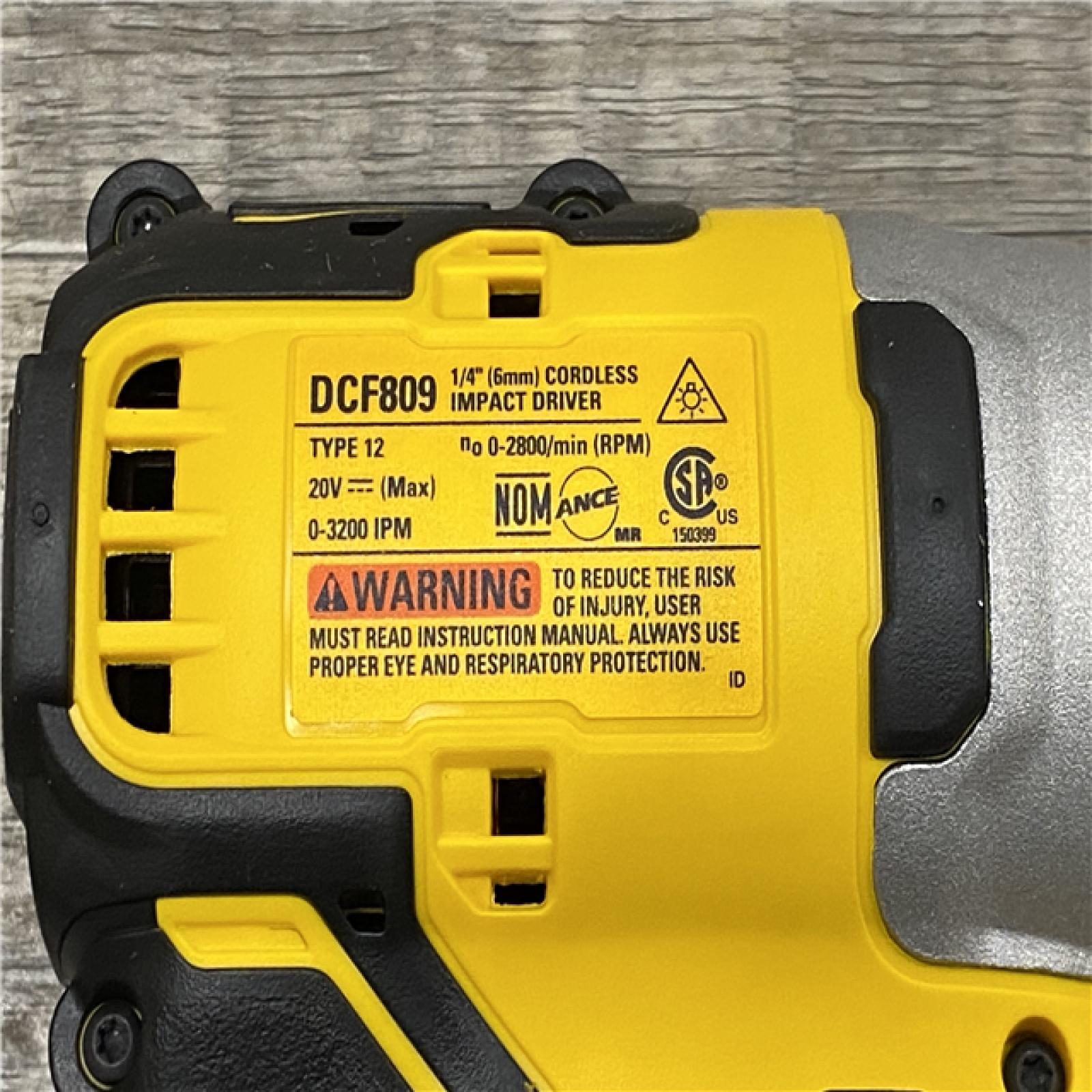AS-IS DEWALT ATOMIC 20-Volt MAX Lithium-Ion Cordless Combo Kit