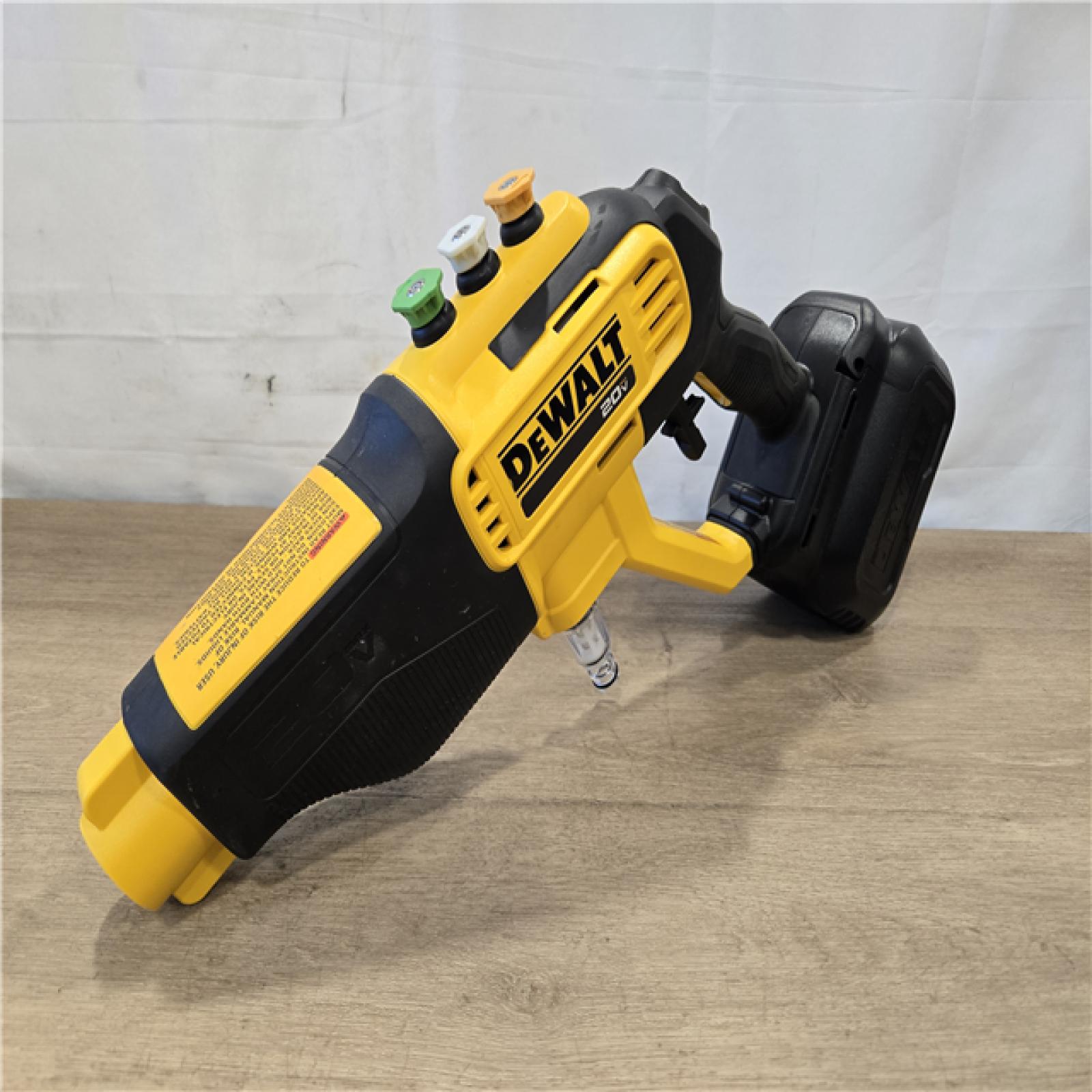 AS-IS DEWALT 20V MAX 550 PSI 1.0 GPM Cold Water Cordless Power Cleaner (Tool Only)