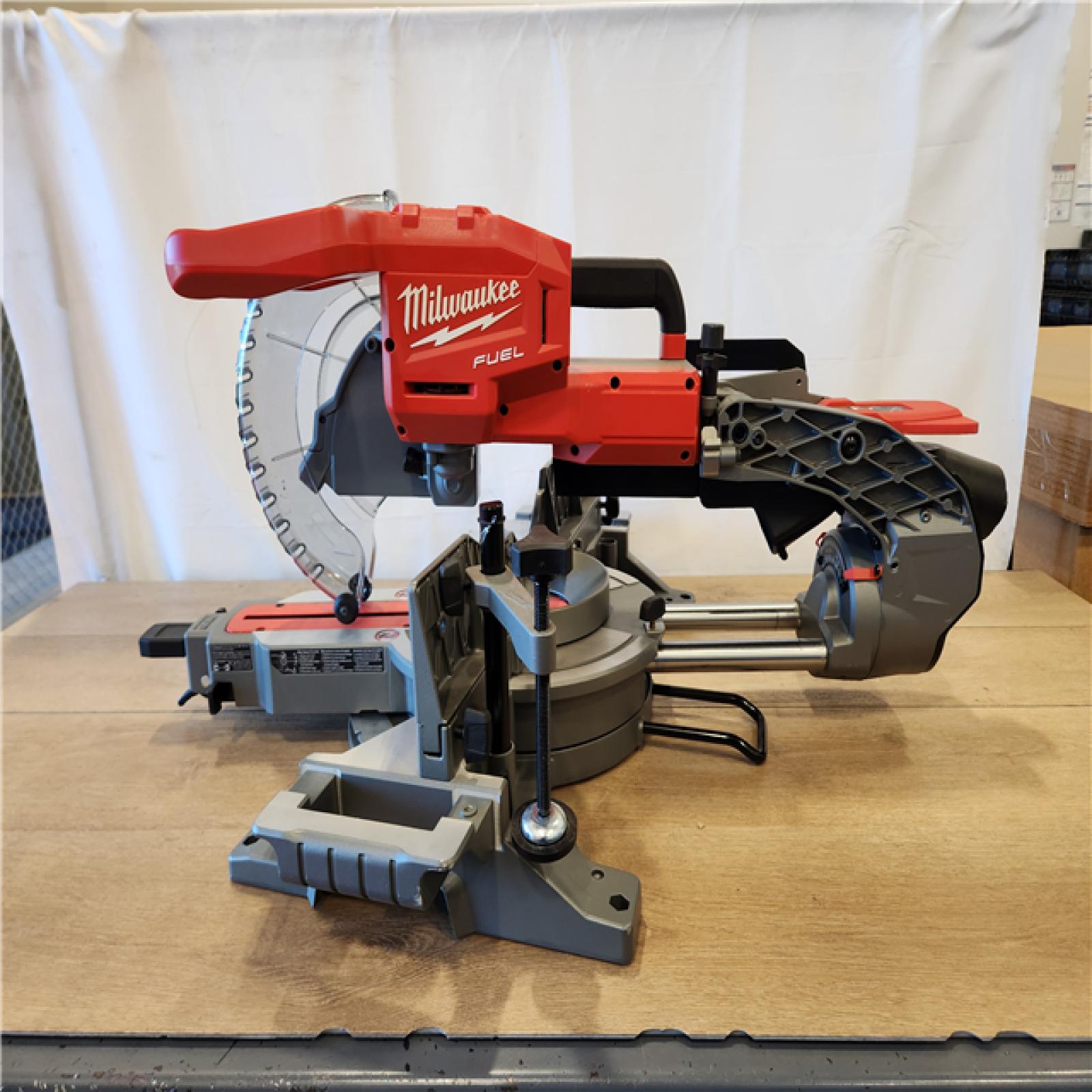 Milwaukee Tool 10 Double Bevel Sliding Miter Saw - 48 (Left) Max