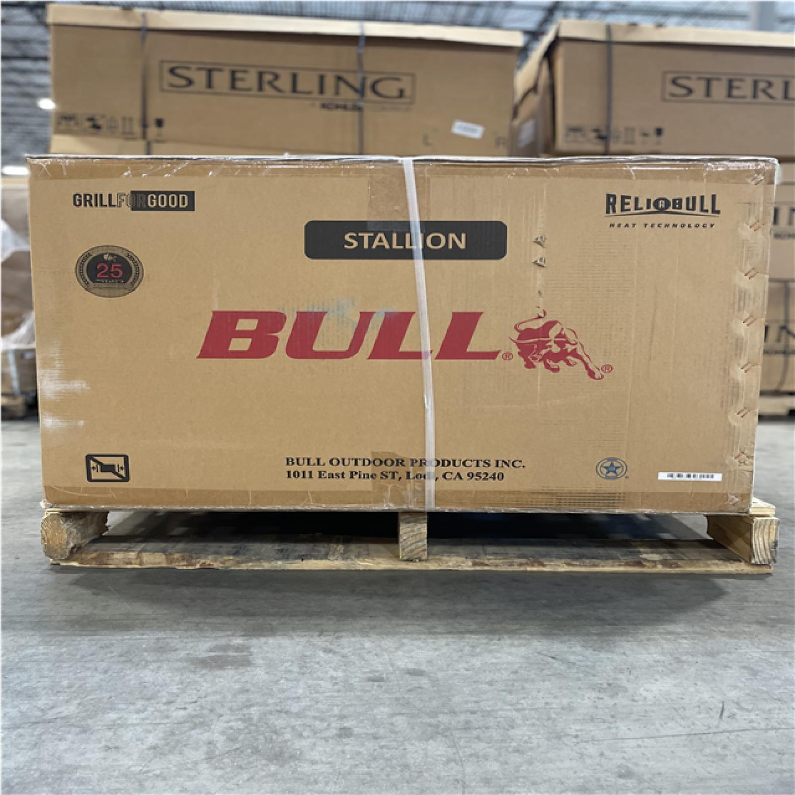 DALLAS LOCATION- NEW! BULL Stallion 4-Burner Cart Propane Grill in Stainless Steel