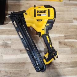 HOUSTON LOCATION - AS-IS DEWALT 20V MAX XR Lithium-Ion Cordless 2-1/2 in. 15-Gauge Finish Nailer Kit