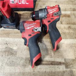 HOUSTON LOCATION - AS - IS Milwaukee 2 Tool Combo Kit W/ (2) Battery & Charger