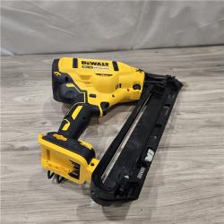 AS-IS DeWalt 15 GA ANGLED FINISH NAILER KIT