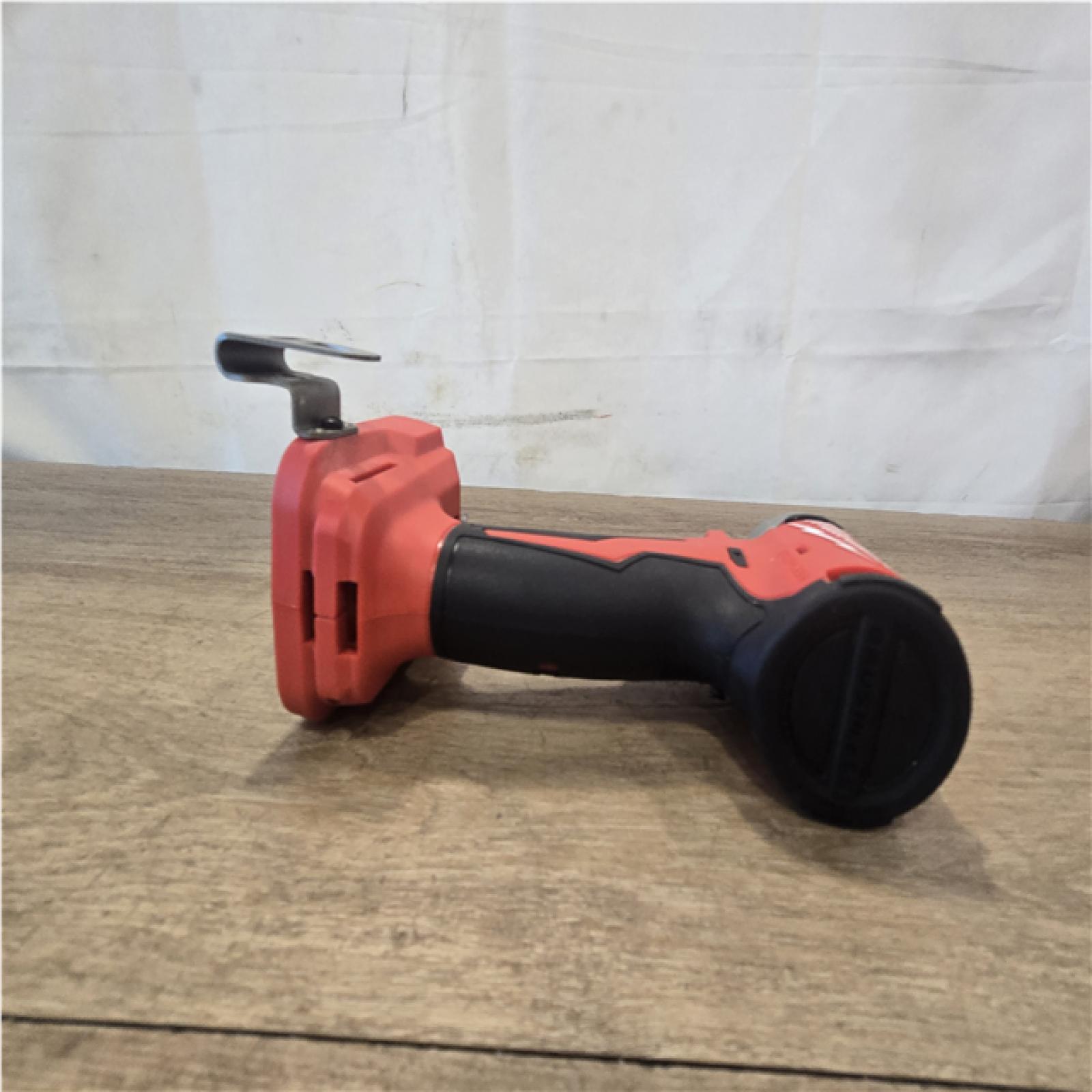 AS-IS Milwaukee 18V Lithium-Ion Compact Brushless Cordless 1/4 in. Impact Driver Kit