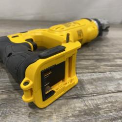 AS-IS DEWALT 20V MAX Cordless 18-Gauge Swivel Head Shears (Tool Only)