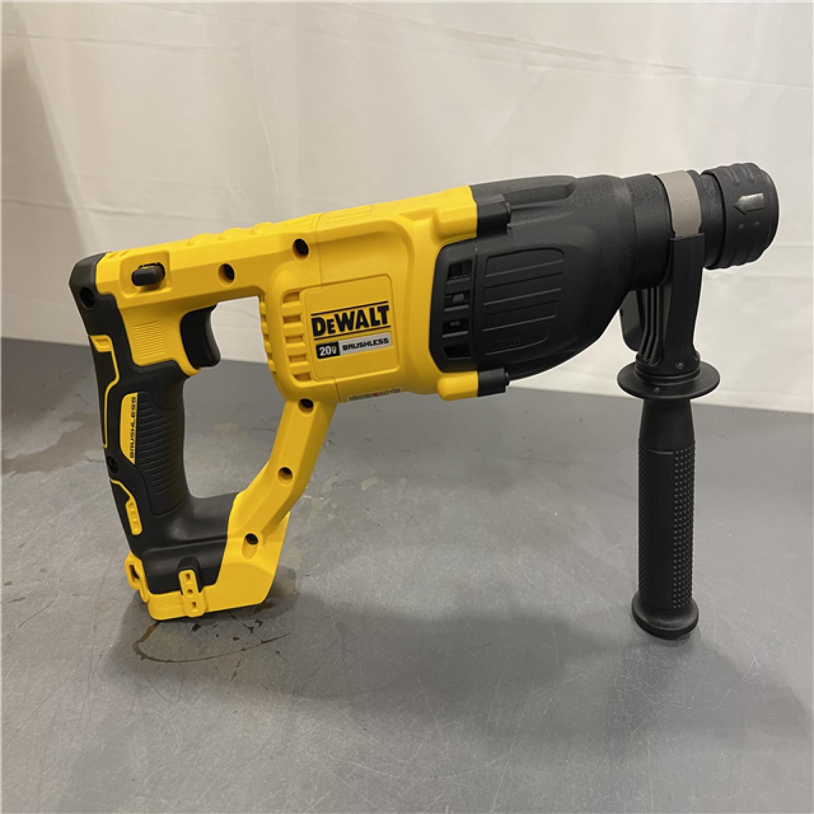 AS-IS - DeWalt 20V MAX Cordless Brushless 1 in. SDS Plus D-Handle Concrete and Masonry Rotary Hammer