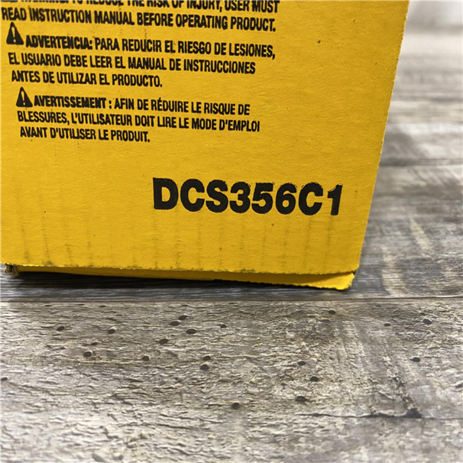 NEW - DEWALT Cordless Brushless 3-Speed Oscillating Multi Tool Kit