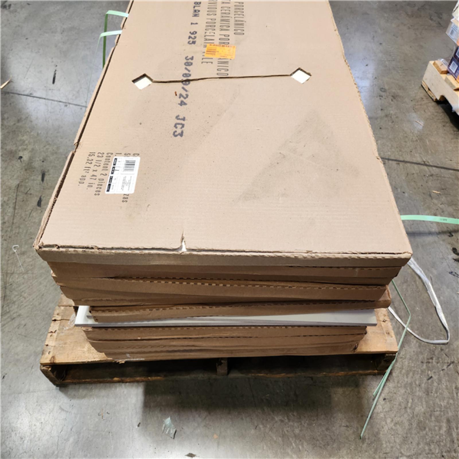 Phoenix Location NEW MSI Voyager Blanco 24 in. x 48 in. Matte Porcelain Marble Look Floor and Wall Tile (213 sq. ft./14 Case)